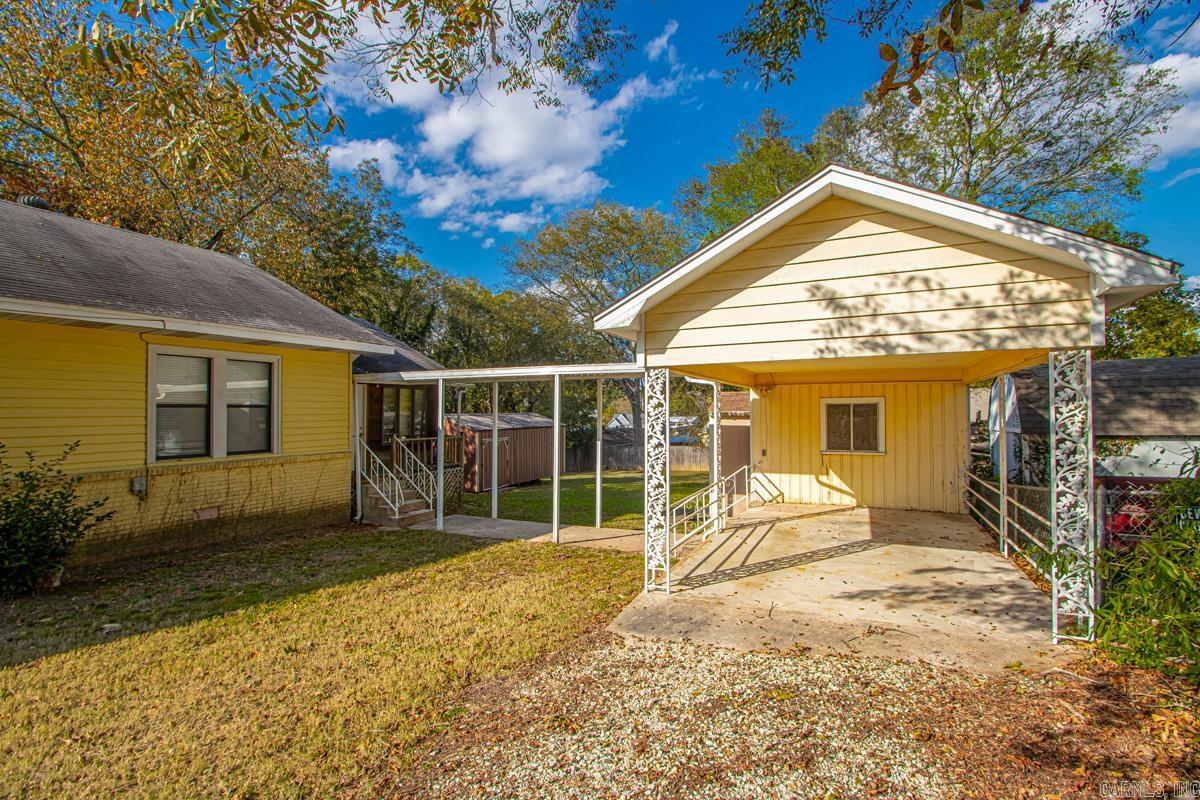 501 W Conway  Benton, AR