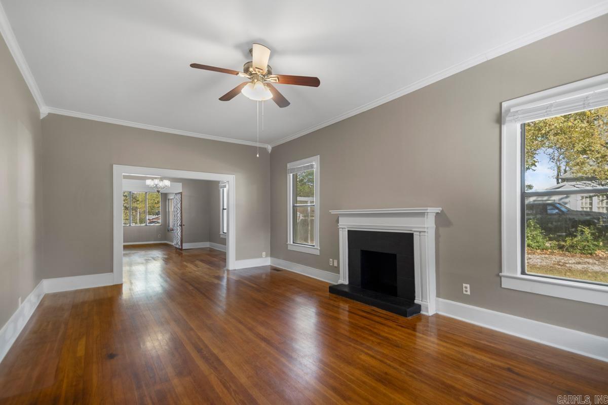 501 W Conway  Benton, AR