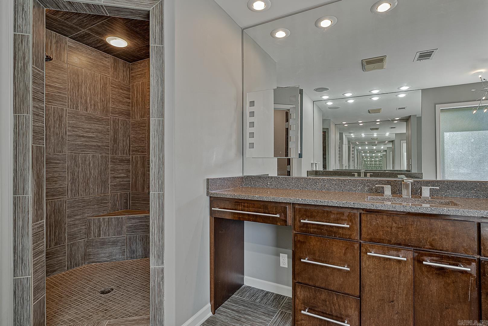 3701 Phillips  Paragould, AR