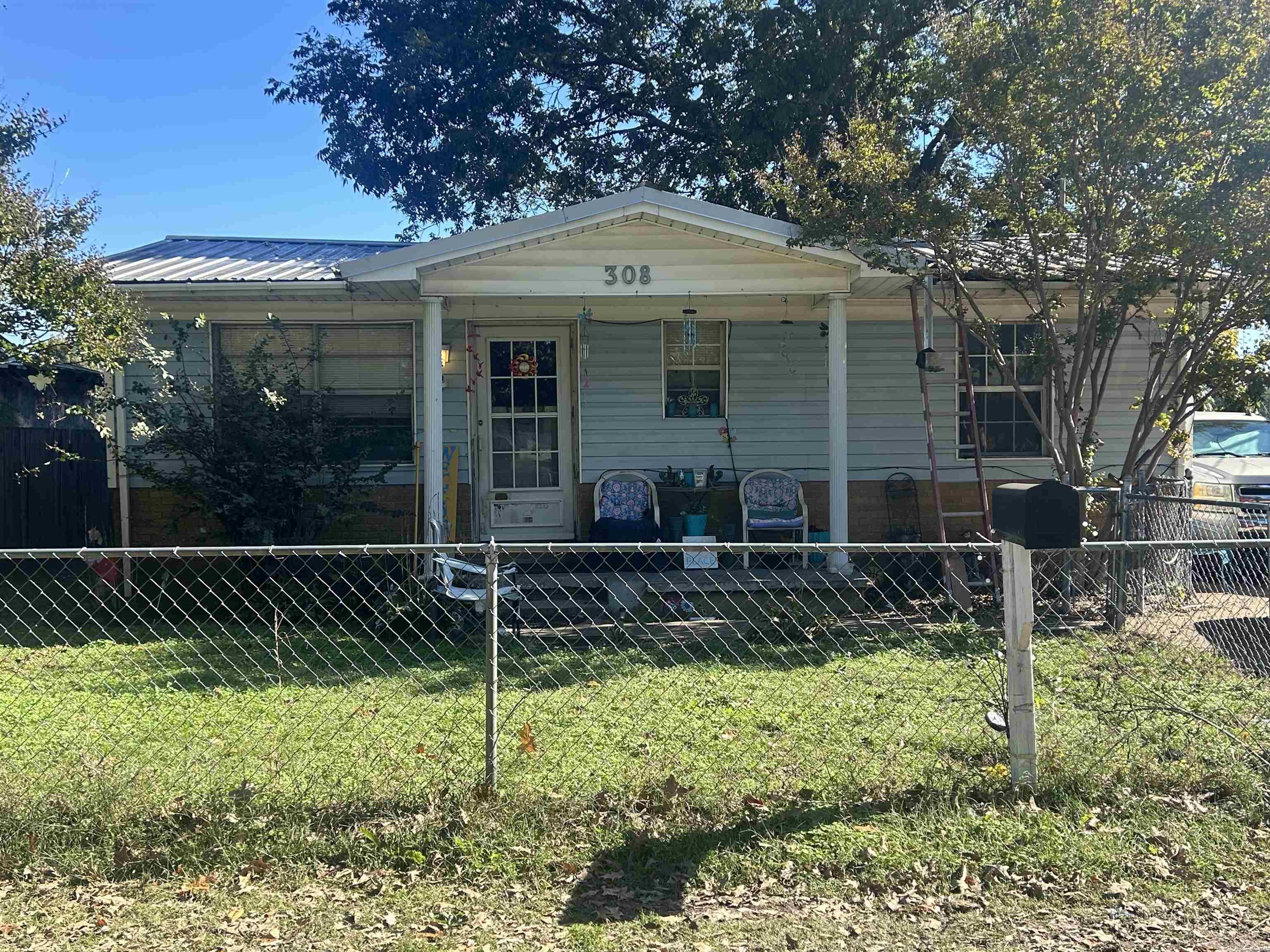 308 Roy Benton Dr  Manila, AR