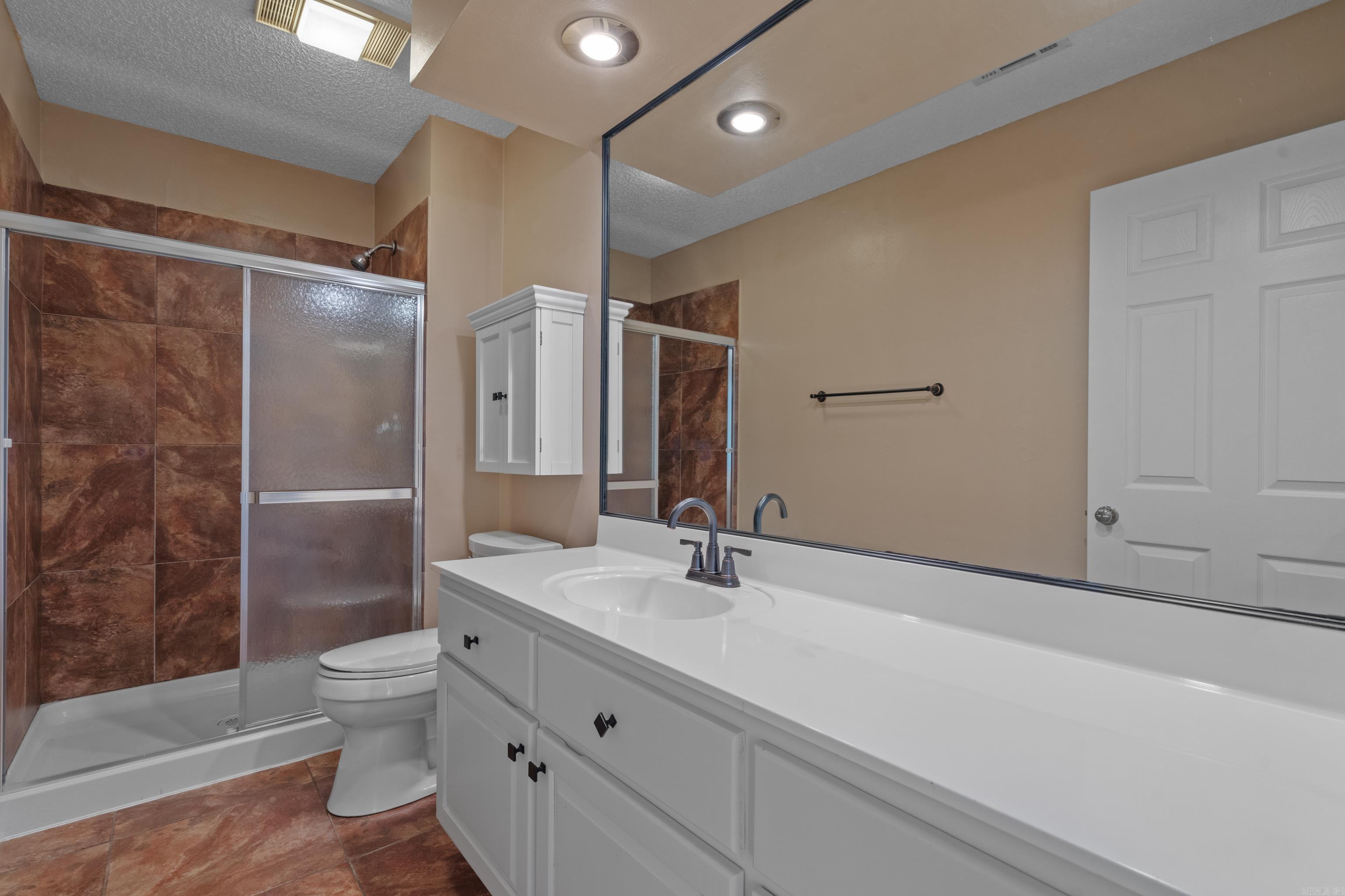 1 Alava  Hot Springs, AR