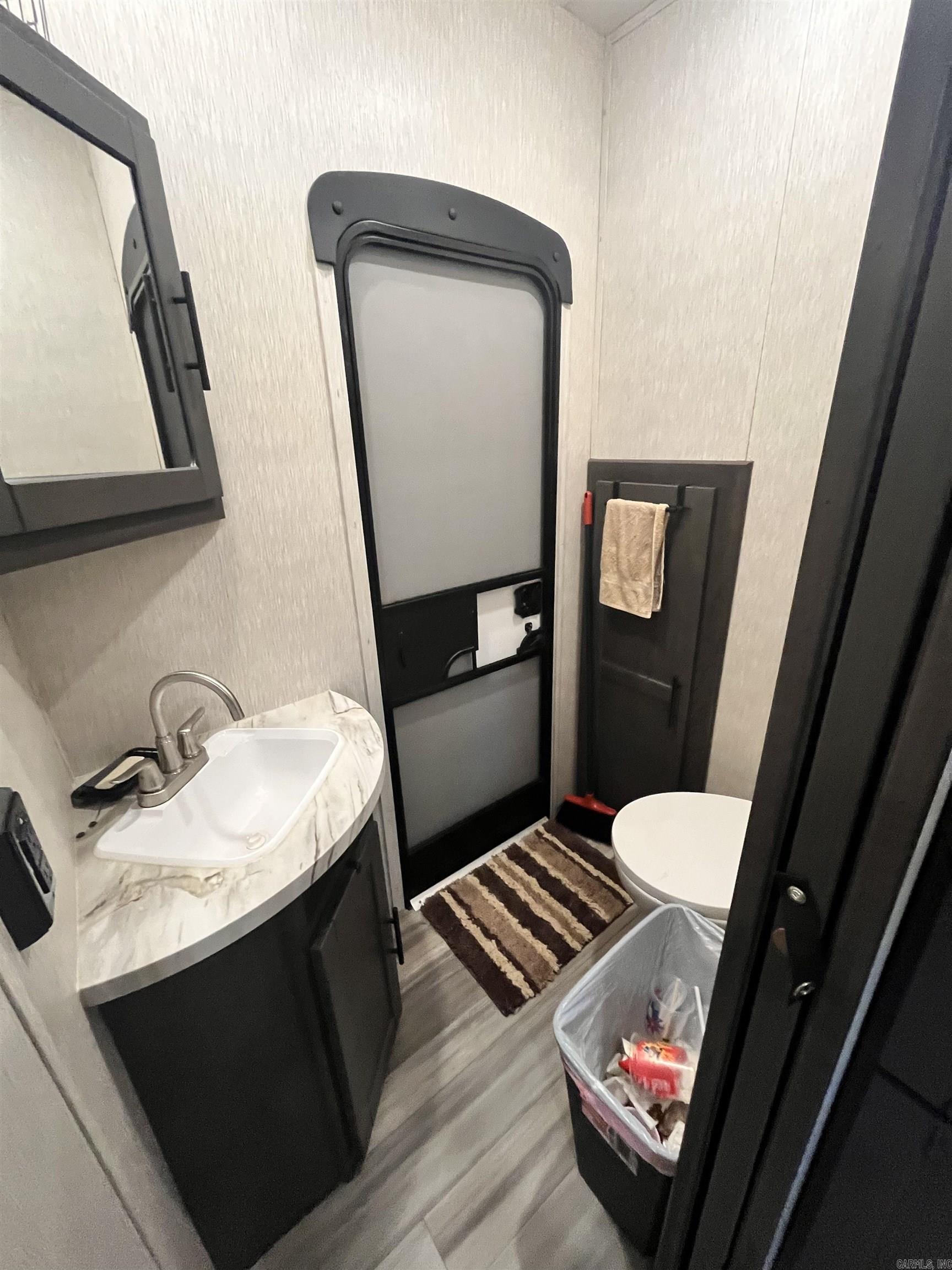 300 Mount Olive Manor  Melbourne, AR