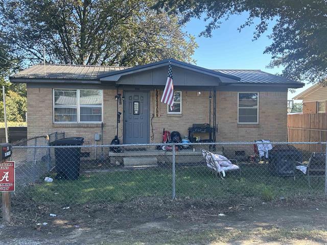 314  Roy Benton Dr  Manila, AR