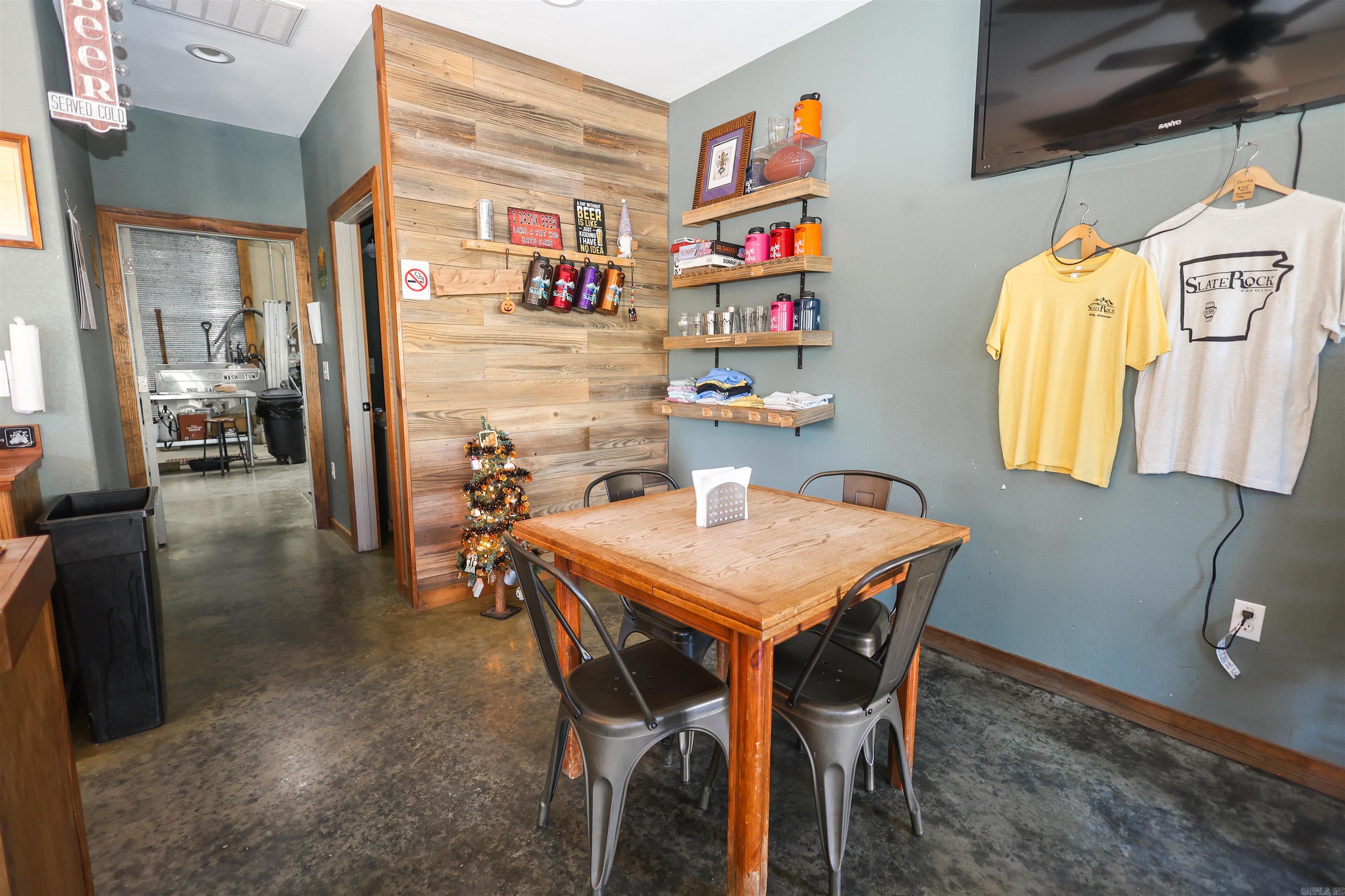 113 S Main  Amity, AR