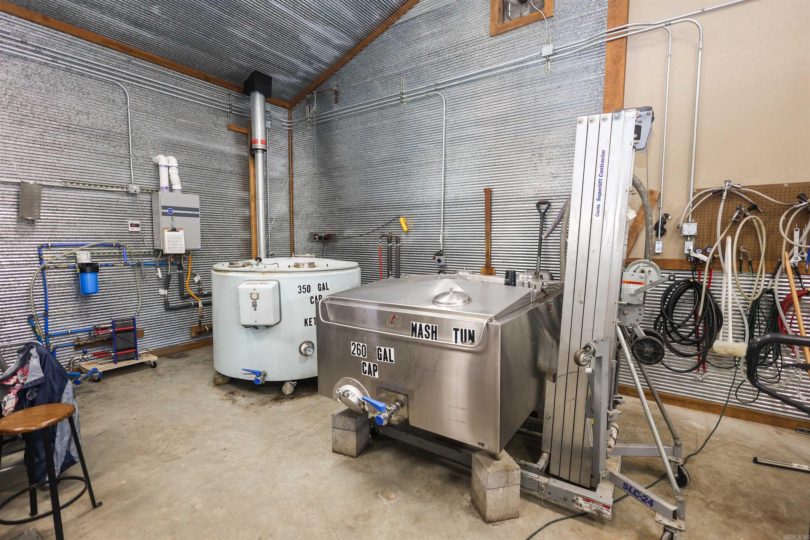 113 S Main  Amity, AR