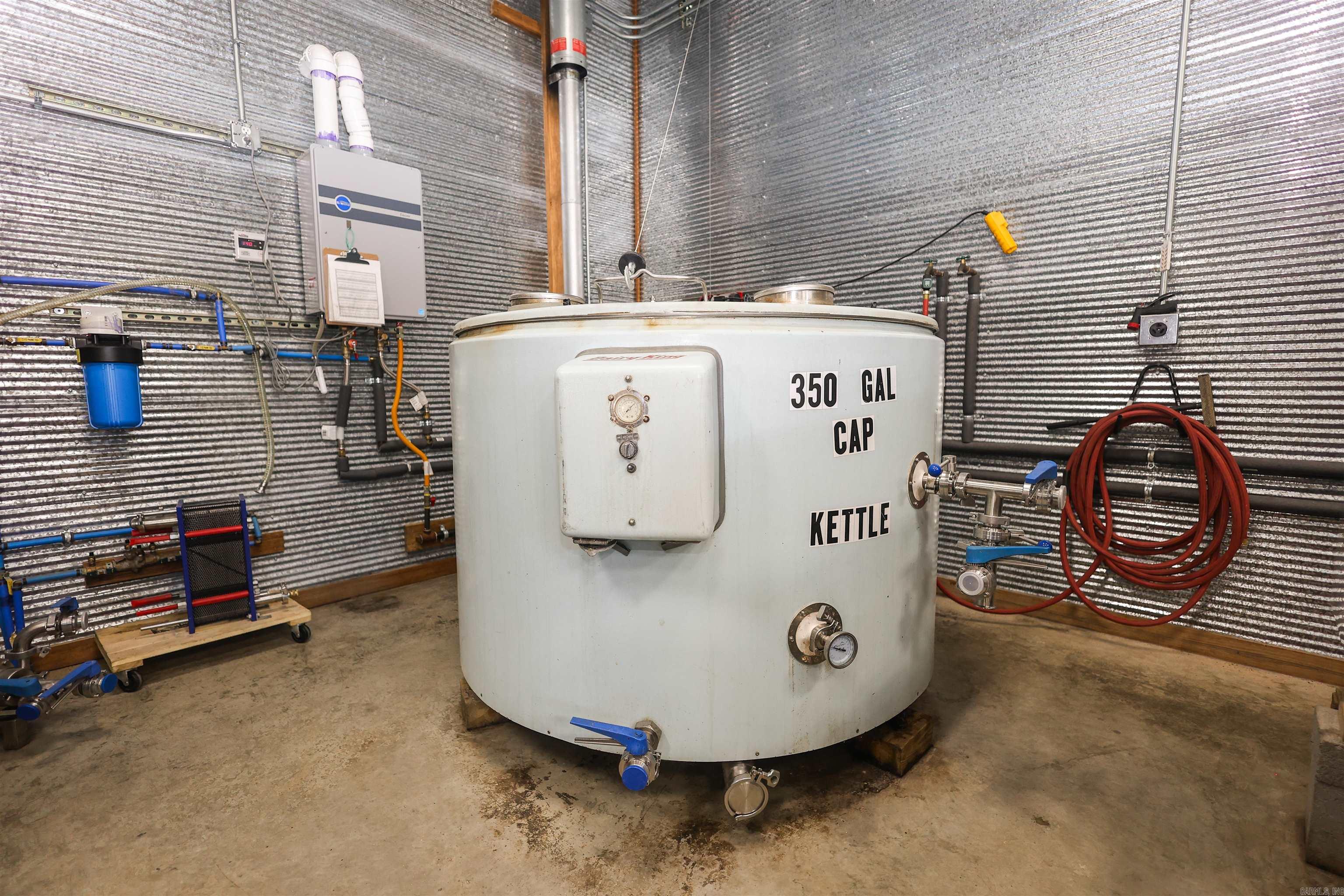 113 S Main  Amity, AR