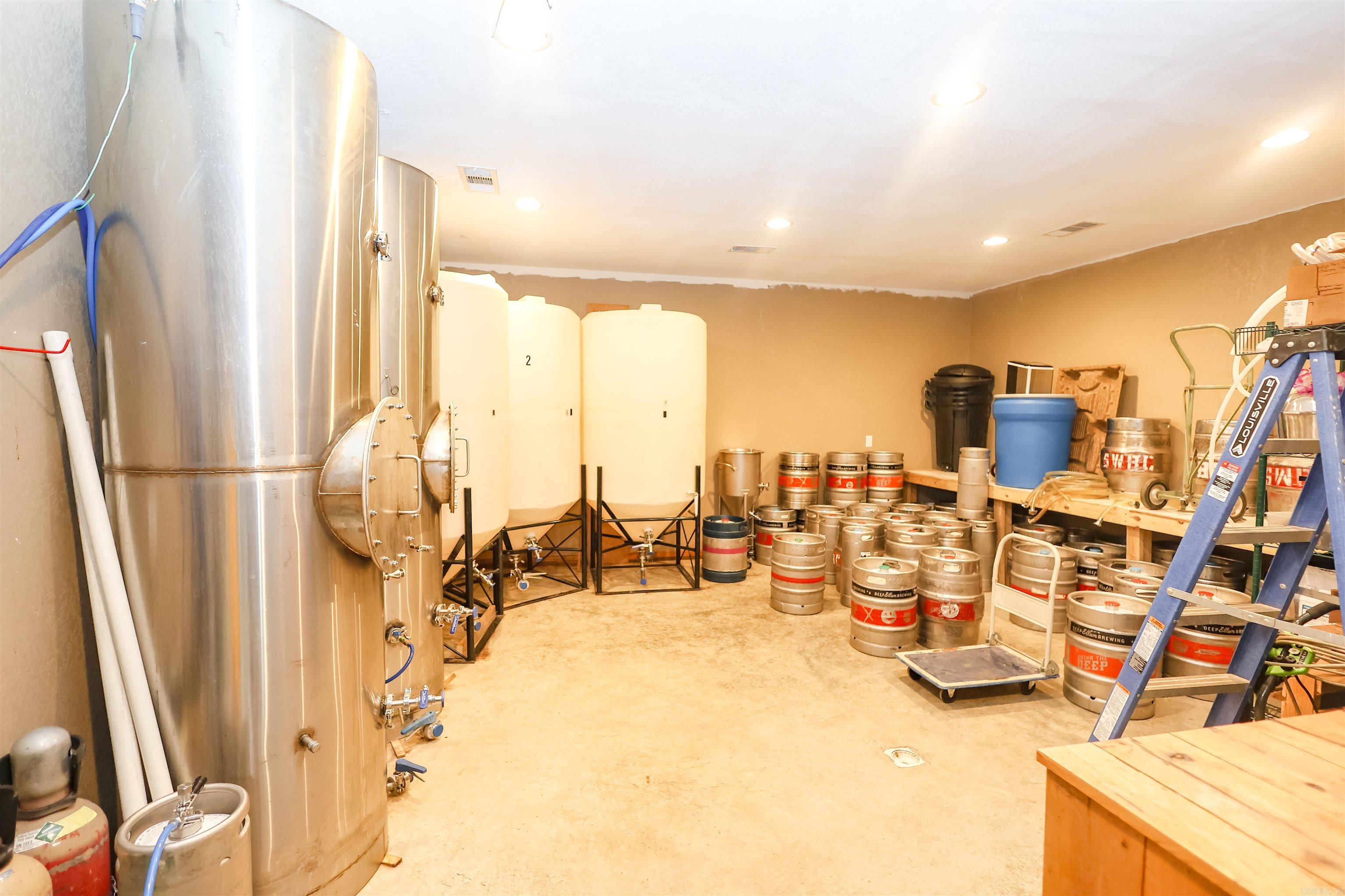 113 S Main  Amity, AR