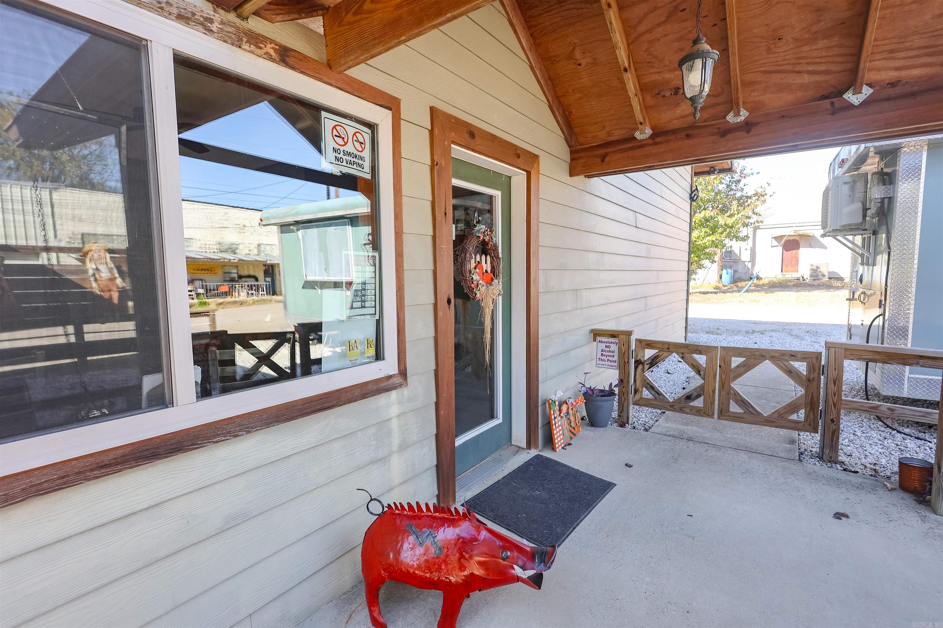 113 S Main  Amity, AR