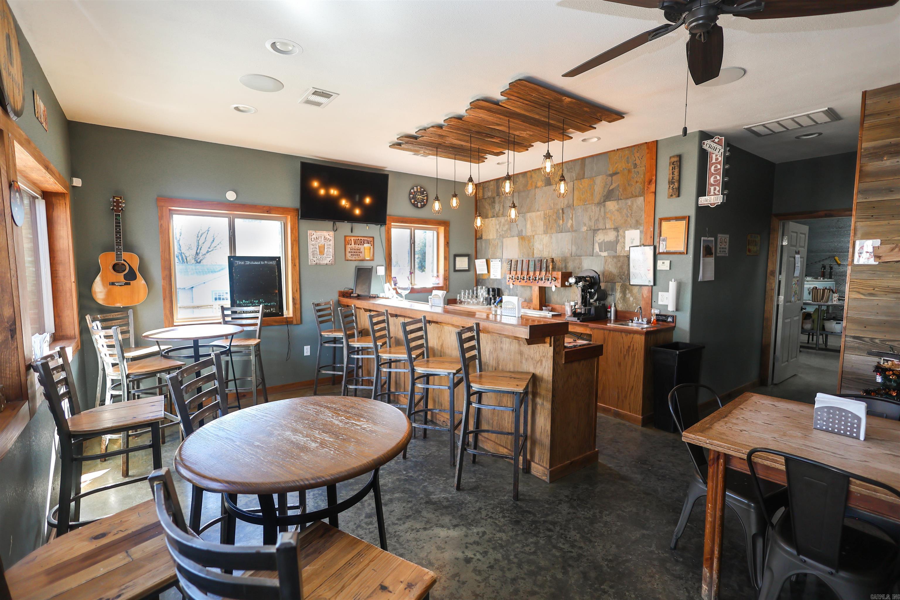 113 S Main  Amity, AR