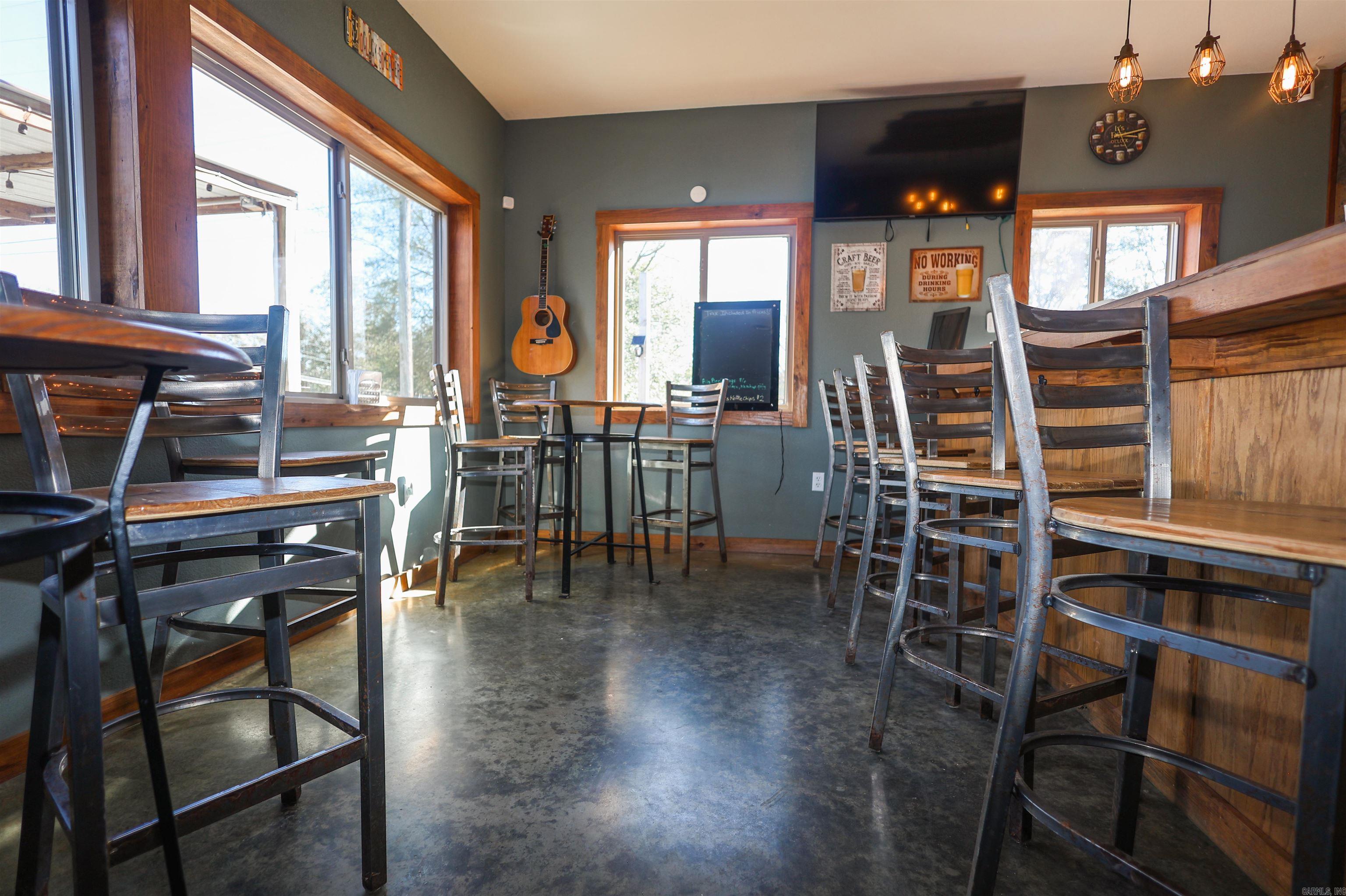 113 S Main  Amity, AR