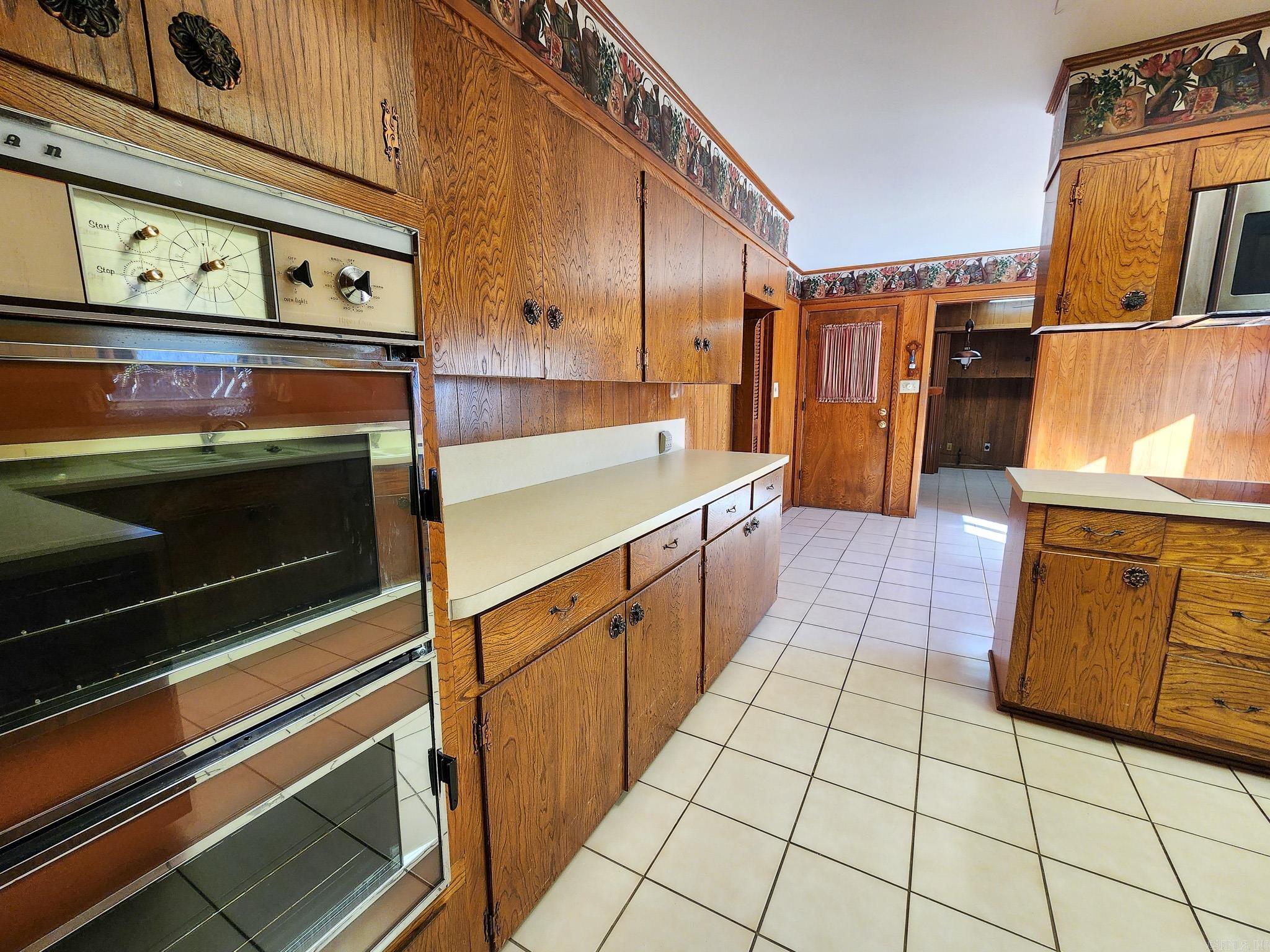 1913 W Oak  El Dorado, AR