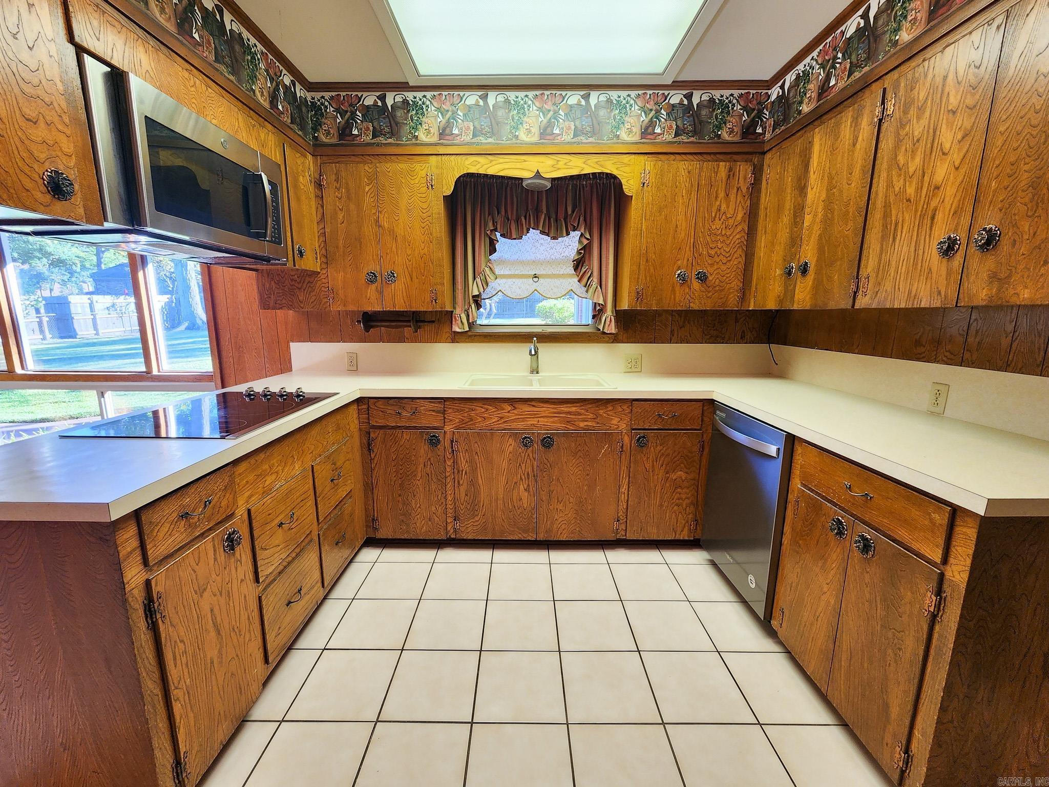 1913 W Oak  El Dorado, AR