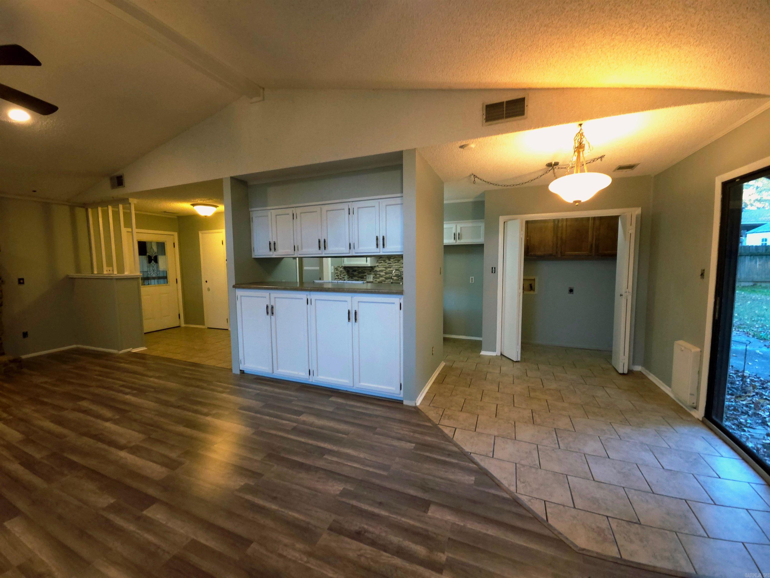 2010 Emerald CV.  Jonesboro, AR