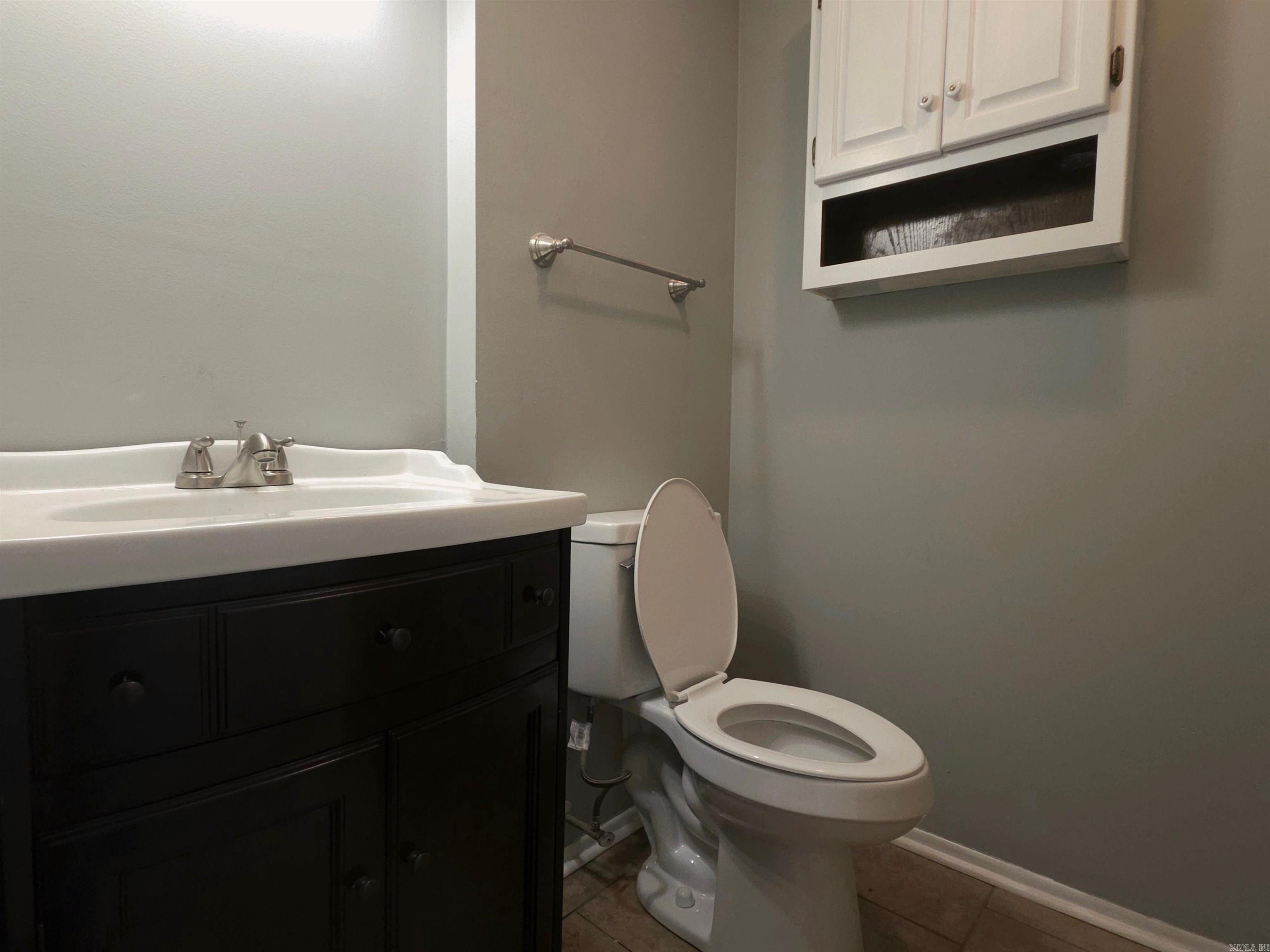 2010 Emerald CV.  Jonesboro, AR