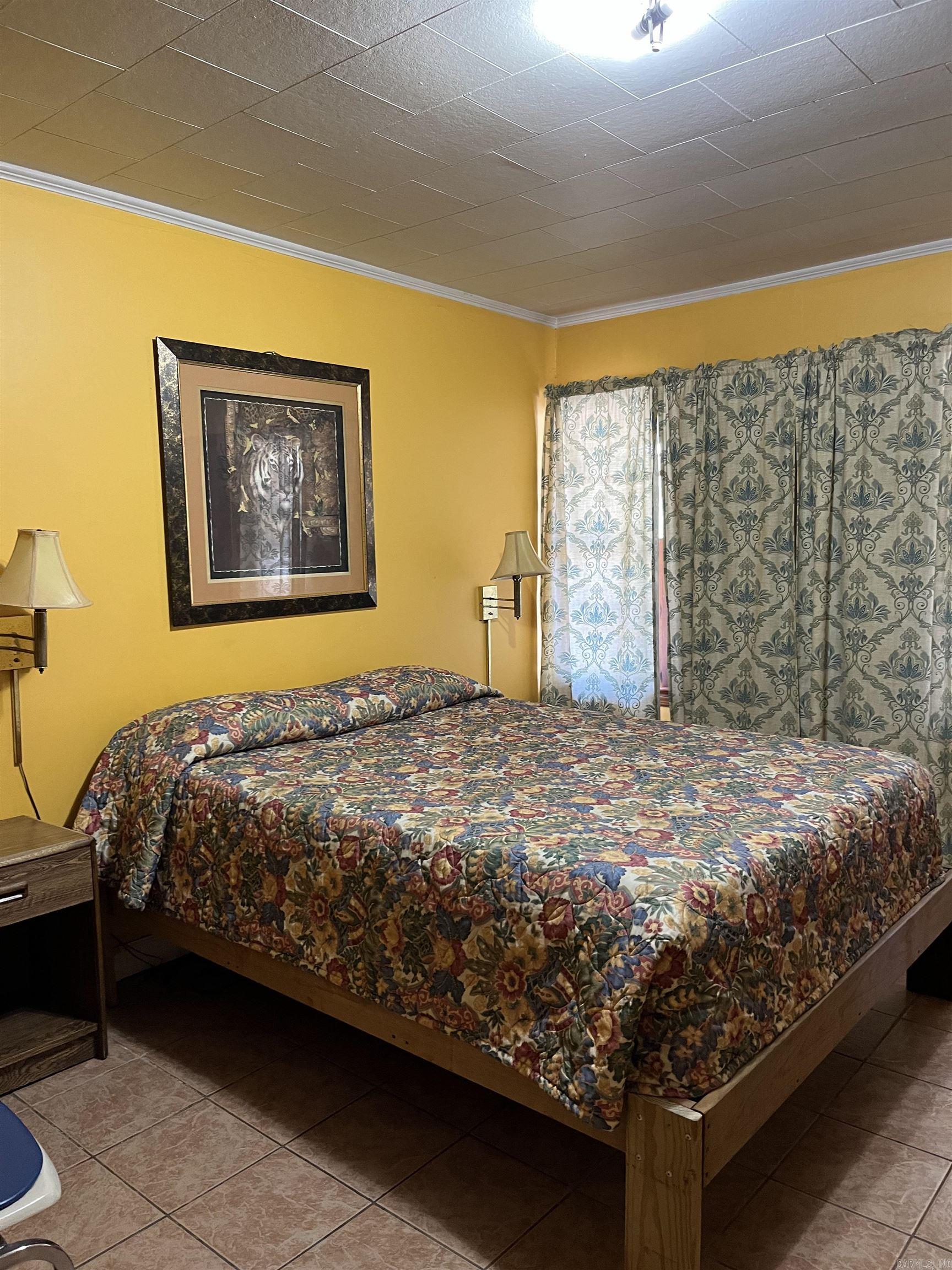 525 N Missouri Ave  Corning, AR