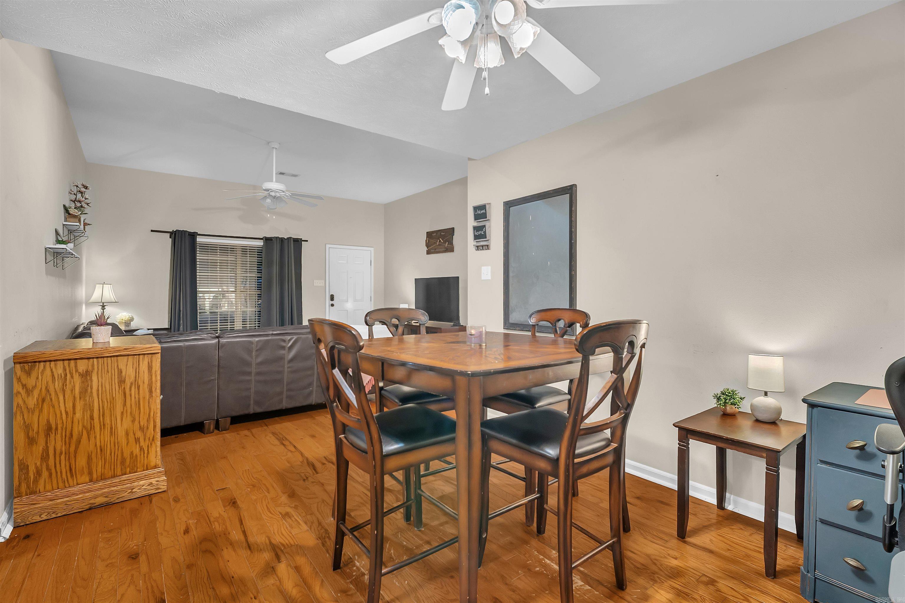 61 whispering wind  Vilonia, AR