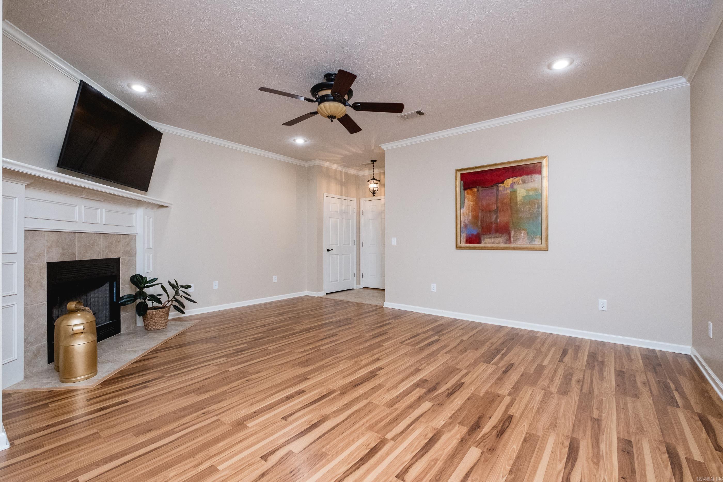 199 Diamond Point Drive Maumelle, AR 72113