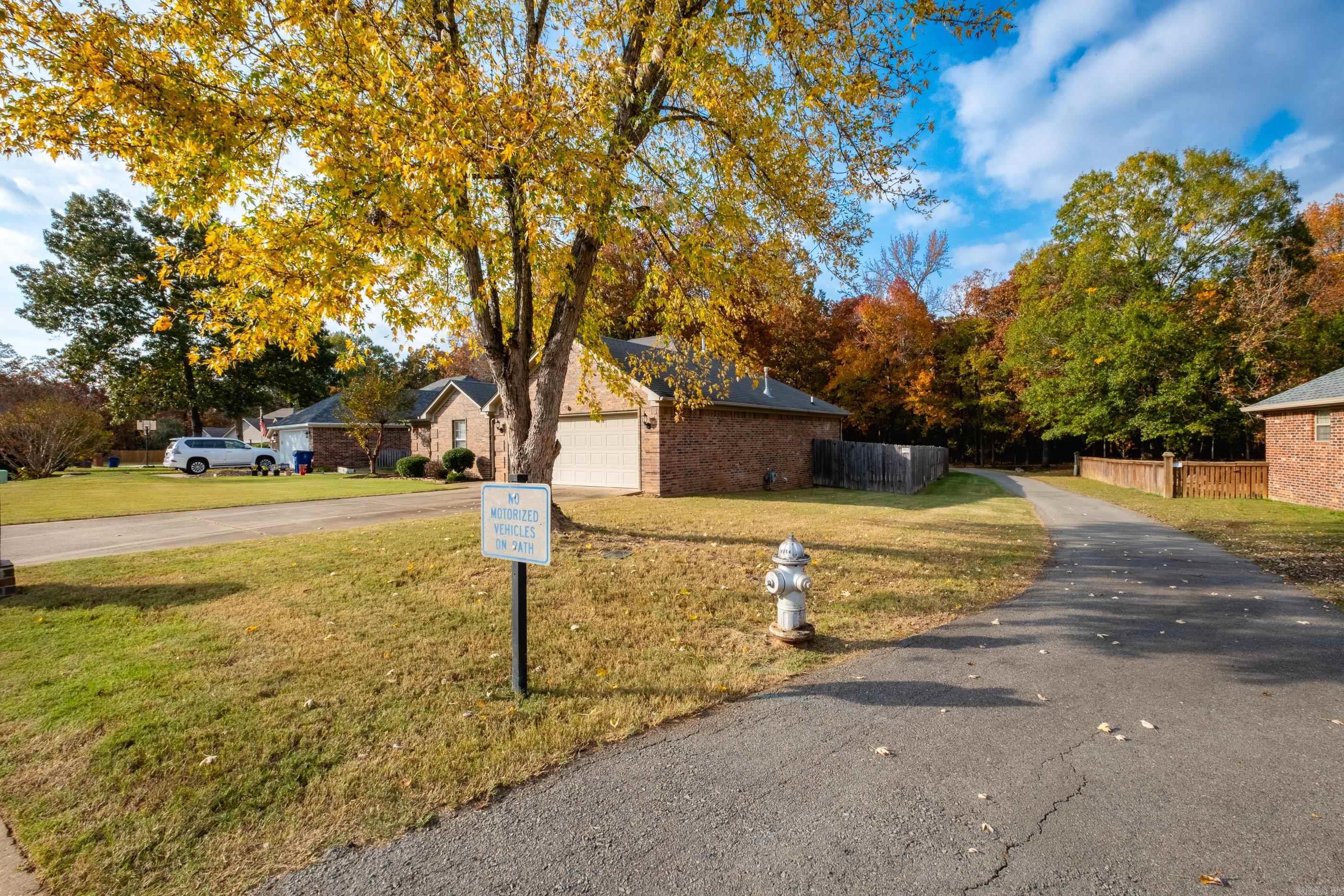 199 Diamond Point Drive Maumelle, AR 72113