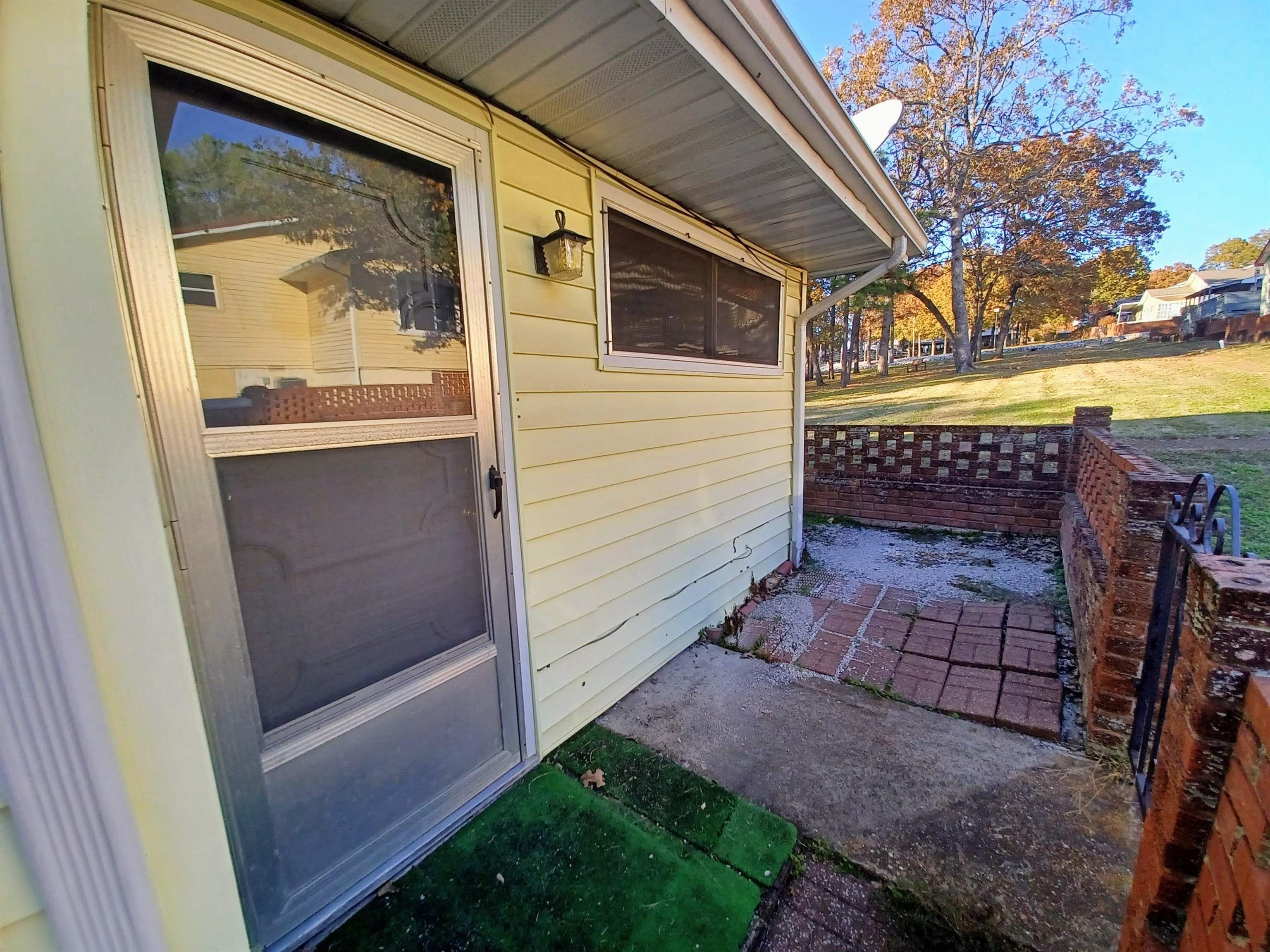 904 S Manor  Horseshoe Bend, AR