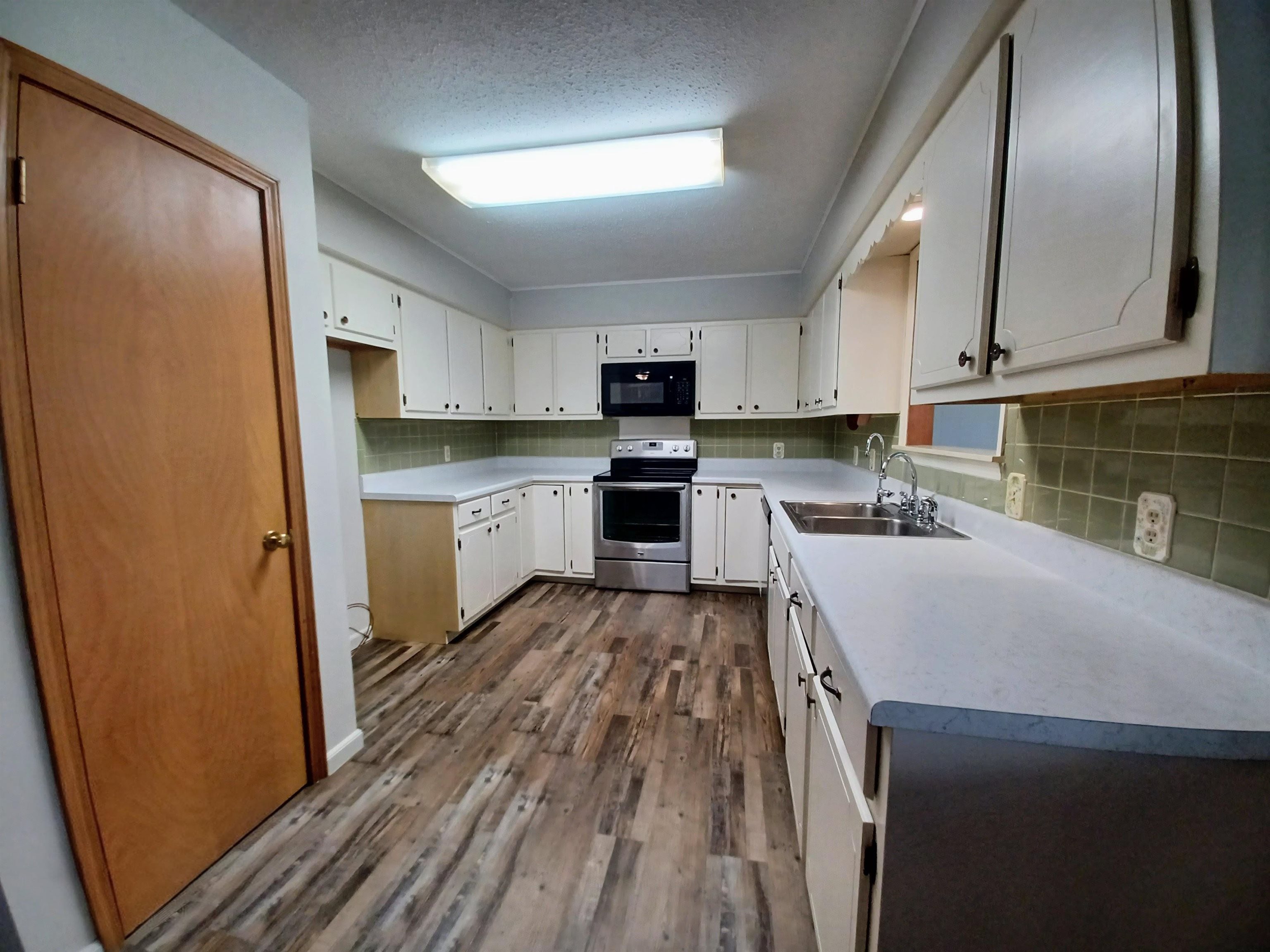 904 S Manor  Horseshoe Bend, AR