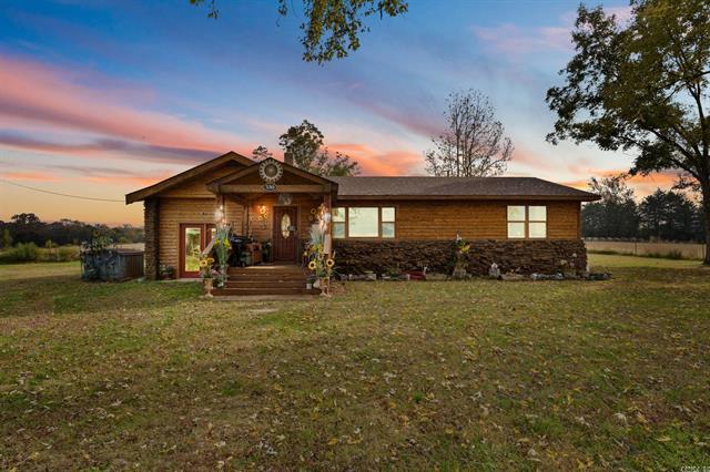 230  Cedar Creek  Center Ridge, AR