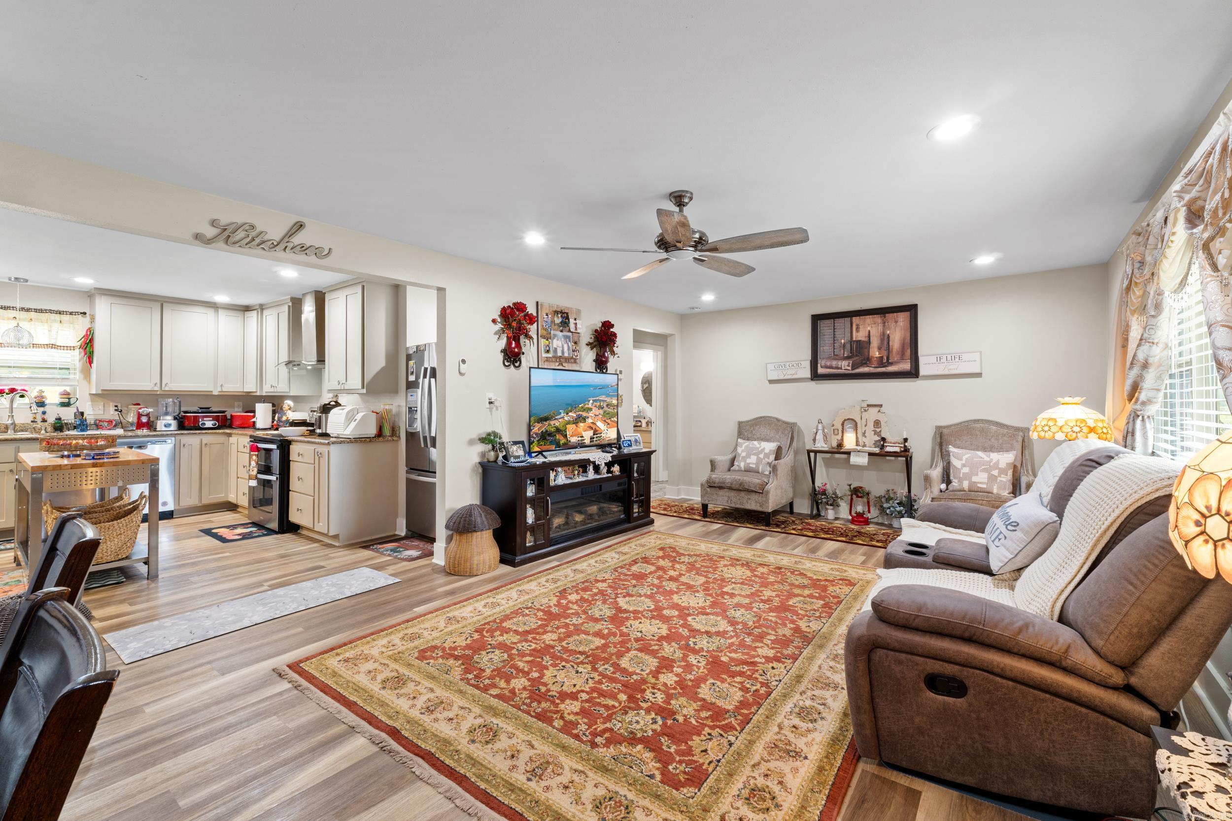 230 Cedar Creek Center Ridge, AR 72027