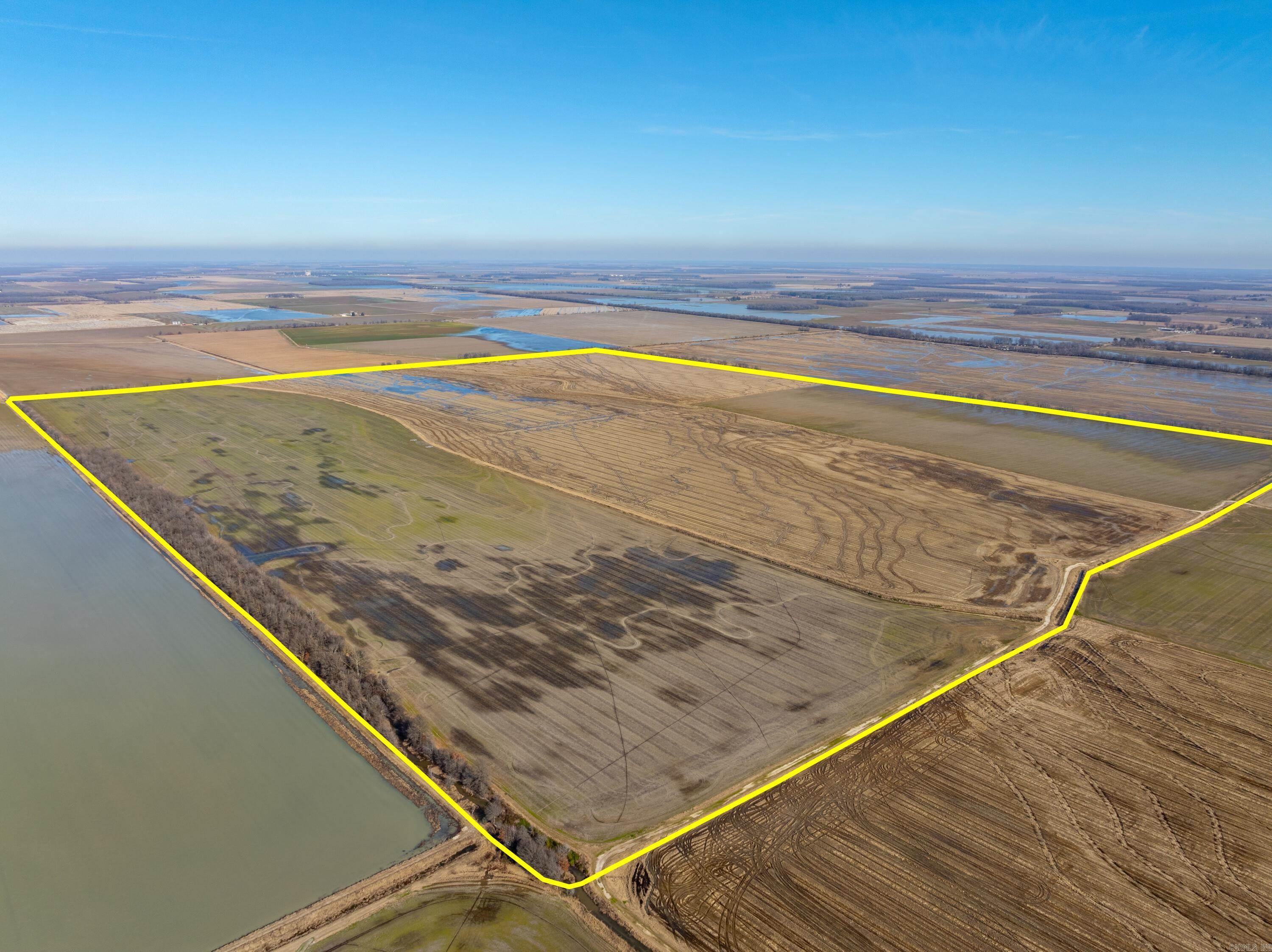  County Road 136  Hickory Ridge, AR