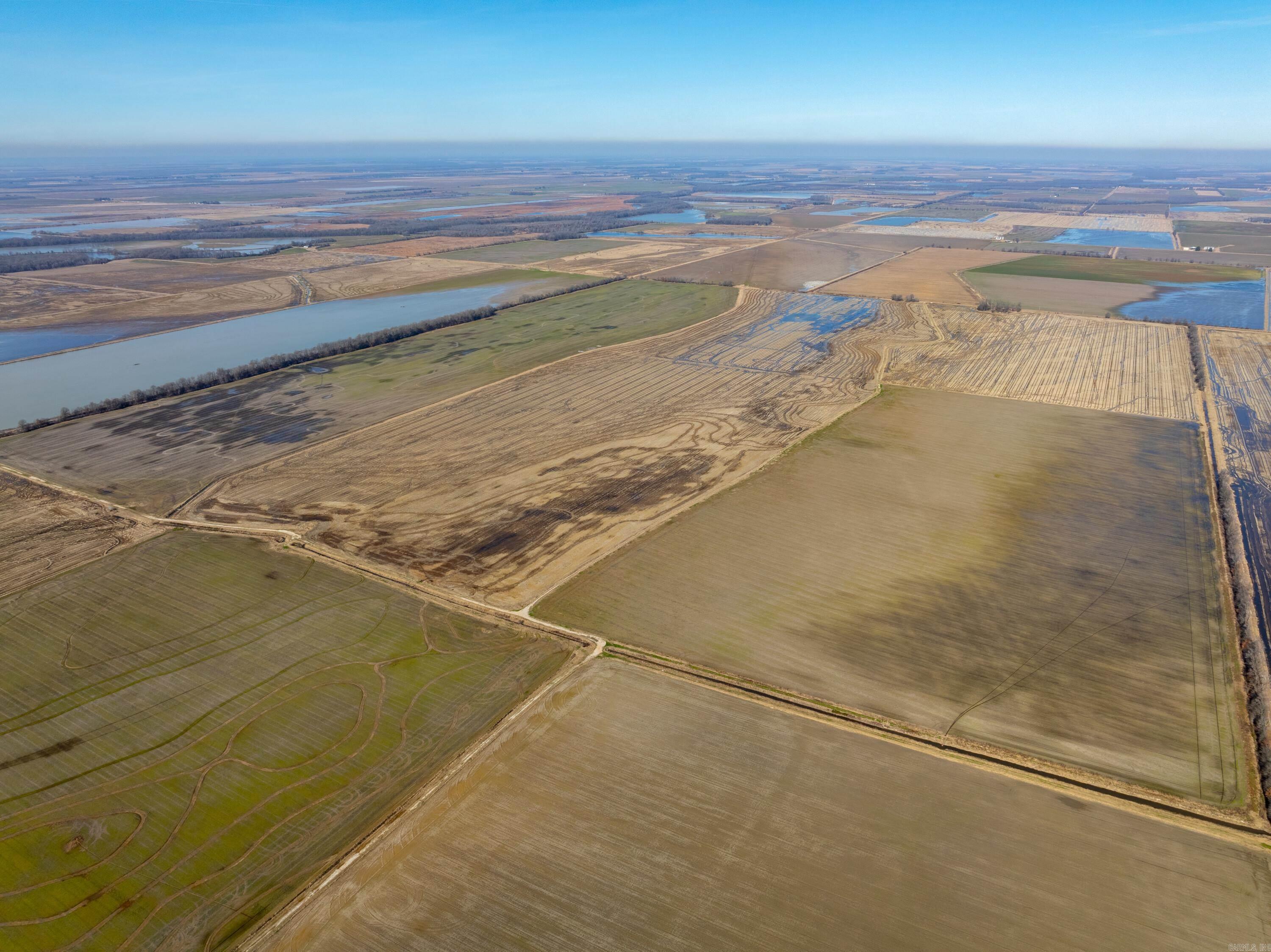  County Road 136  Hickory Ridge, AR