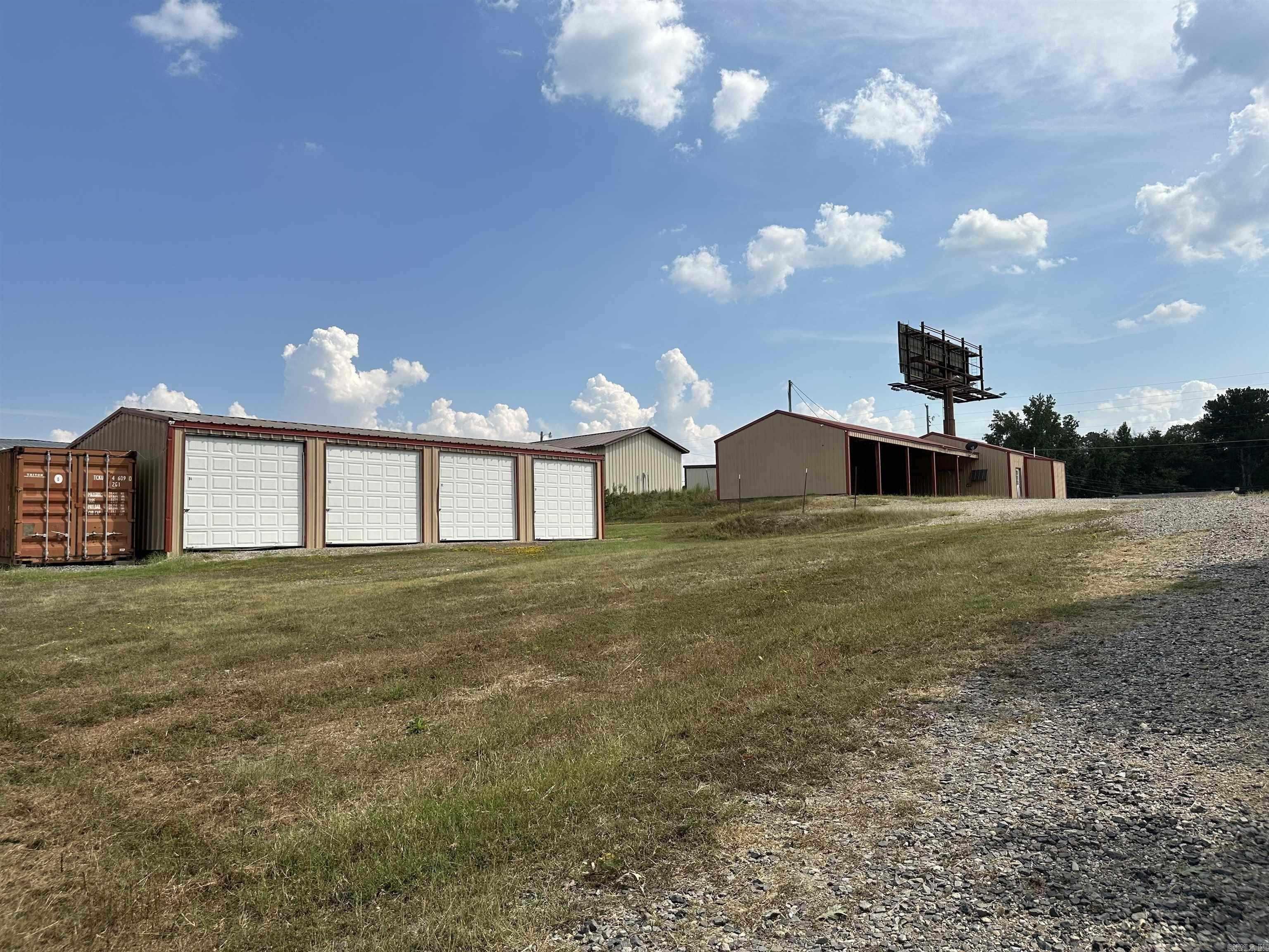 4955 Malvern Road Hot Springs, AR 71901