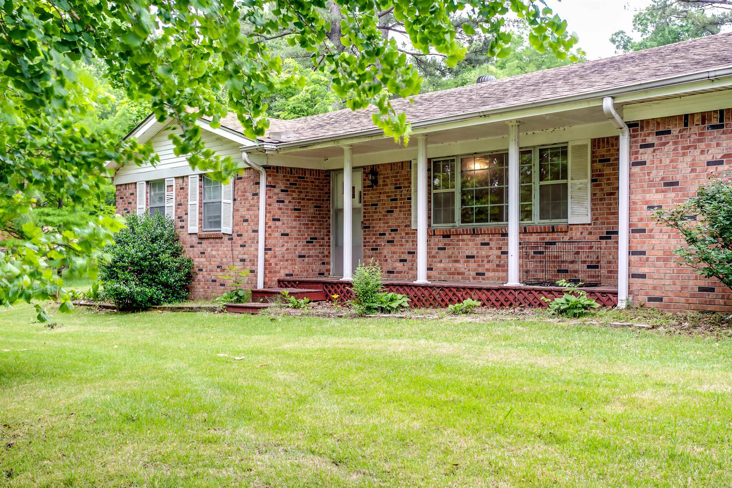 312 N East Street Harrisburg, AR 72432