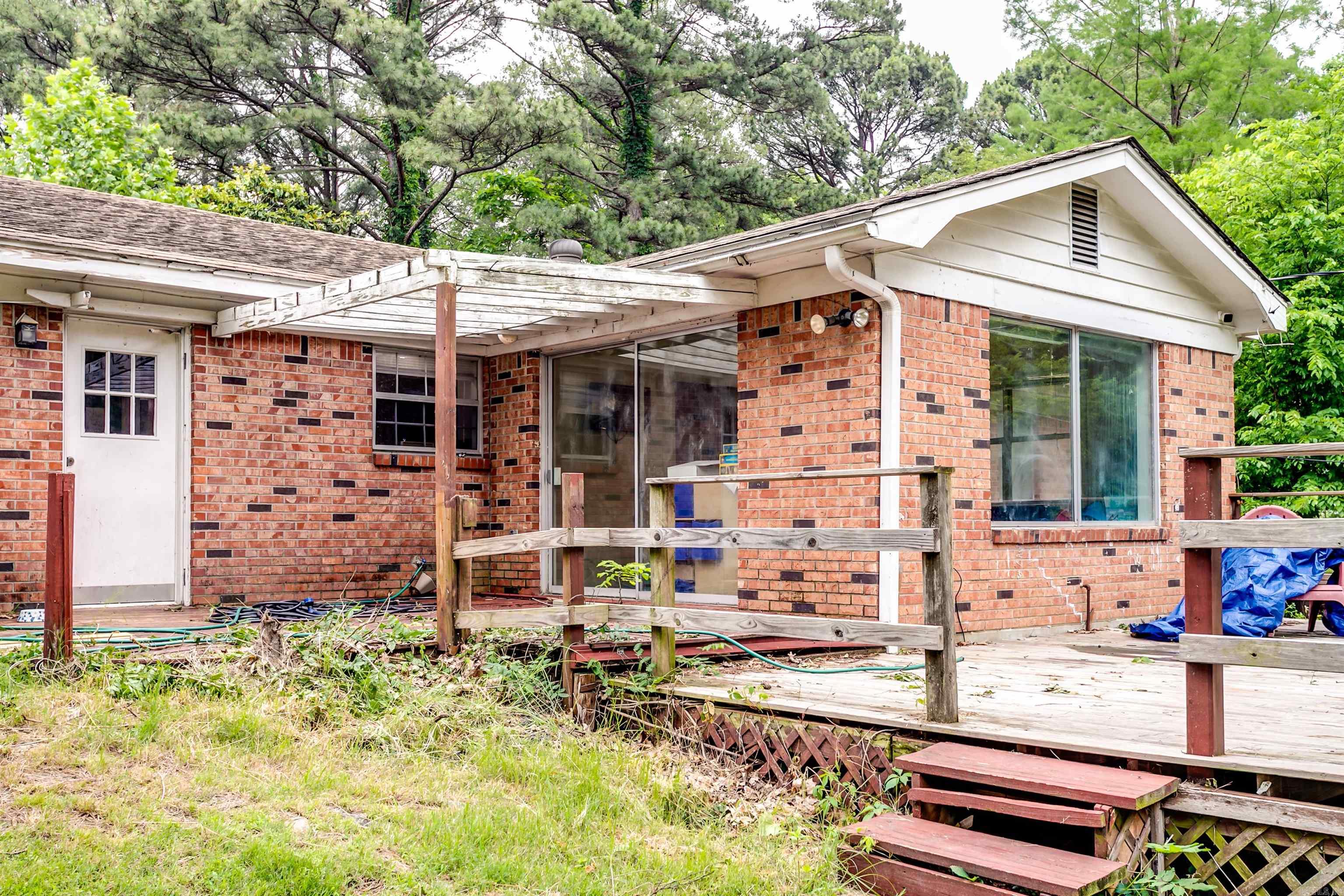 312 N East Street Harrisburg, AR 72432