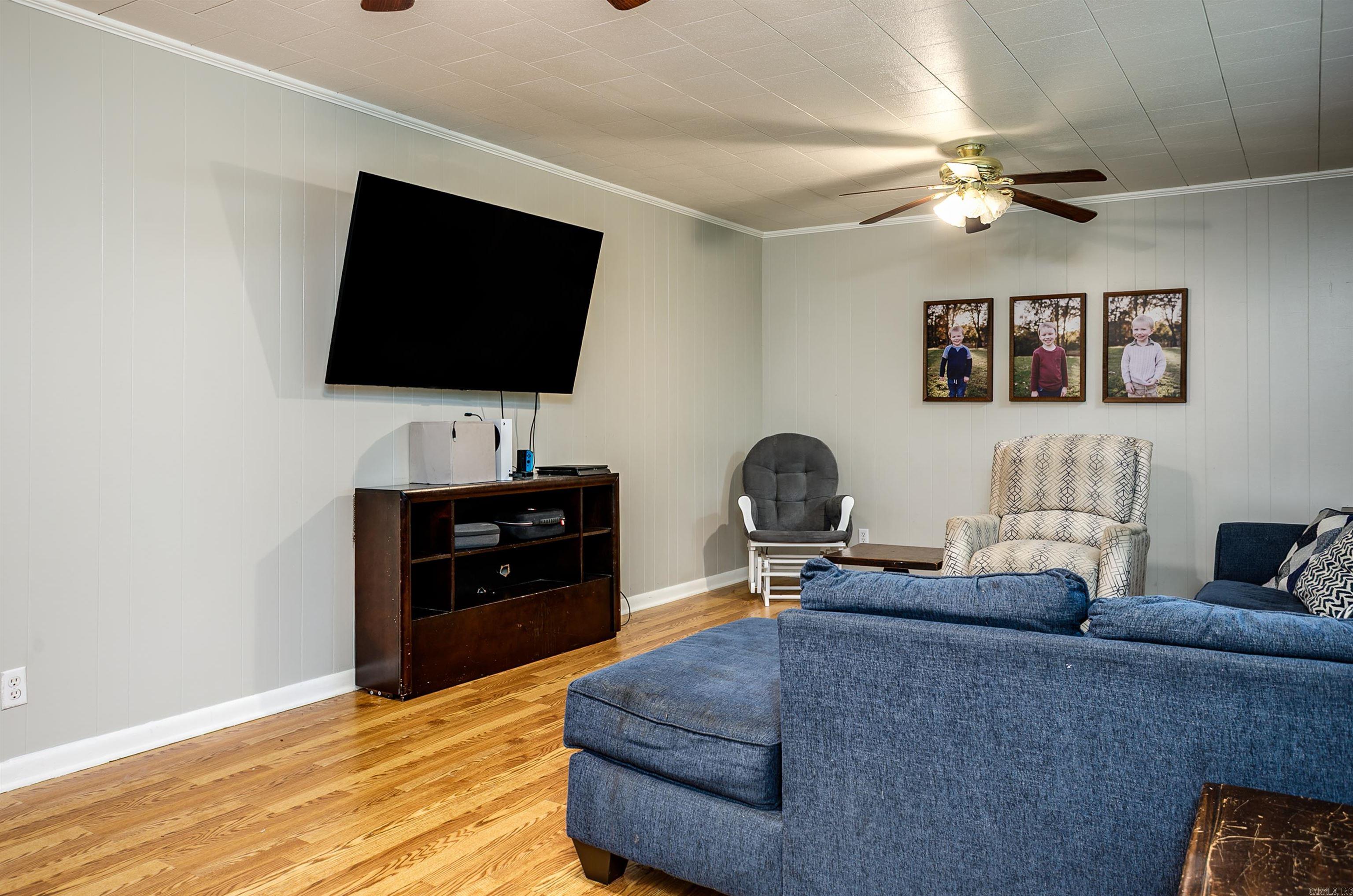 312 N East Street Harrisburg, AR 72432