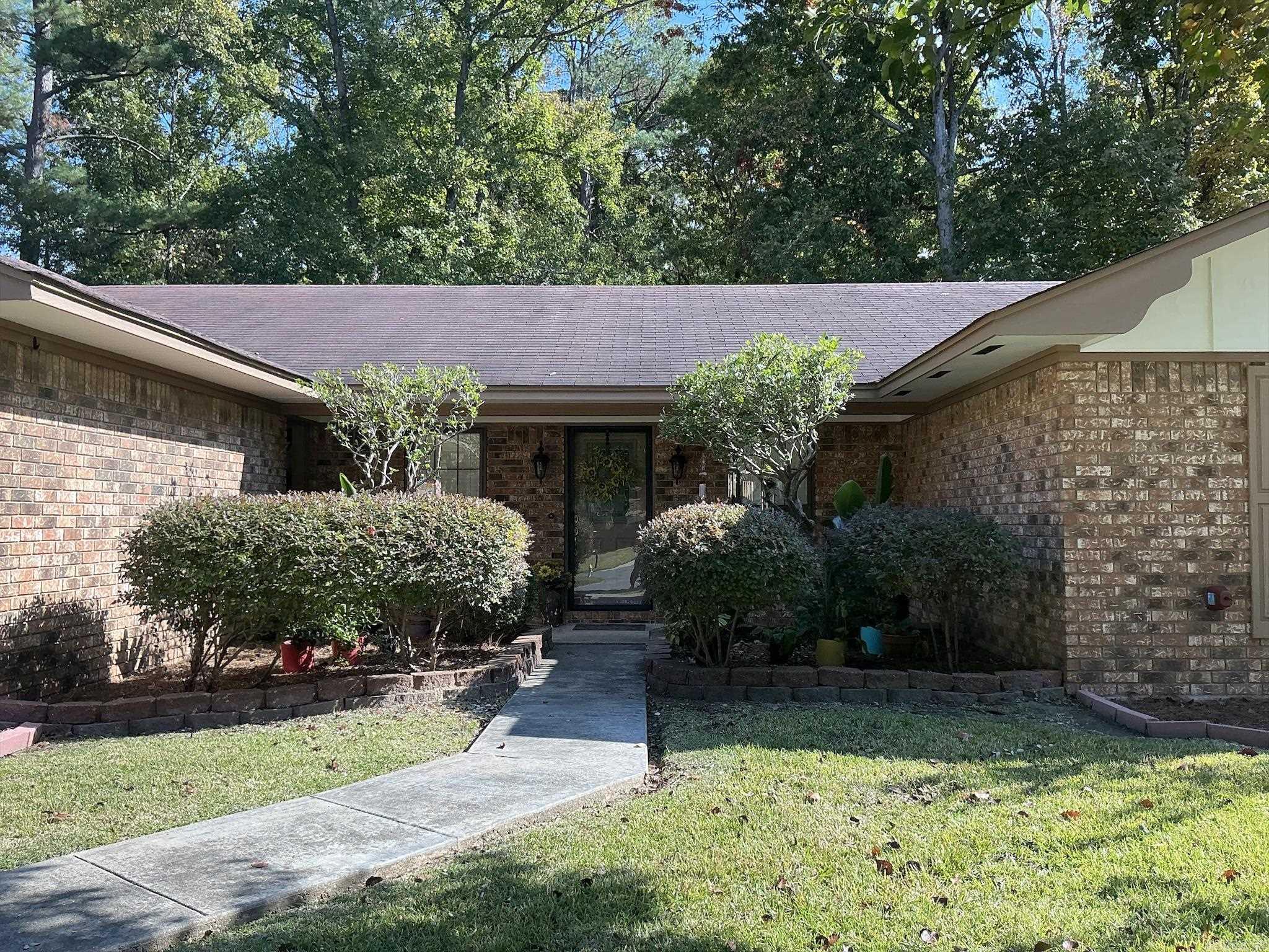 127 S Dogwood Crossett, AR 71635