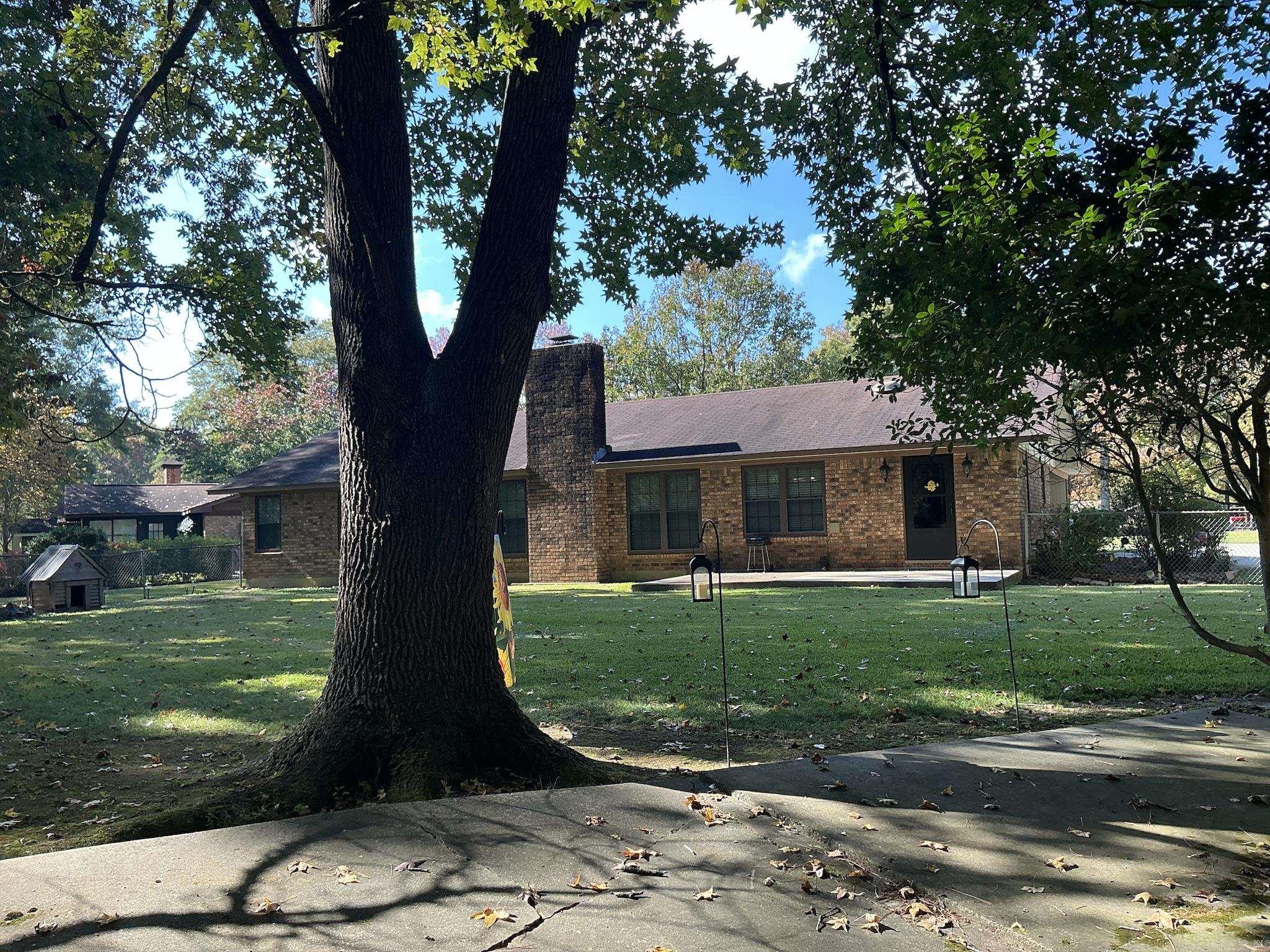 127 S Dogwood Crossett, AR 71635