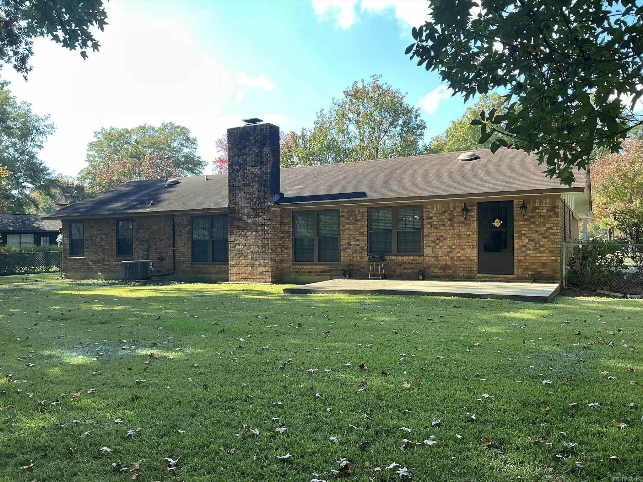 127 S Dogwood Crossett, AR 71635