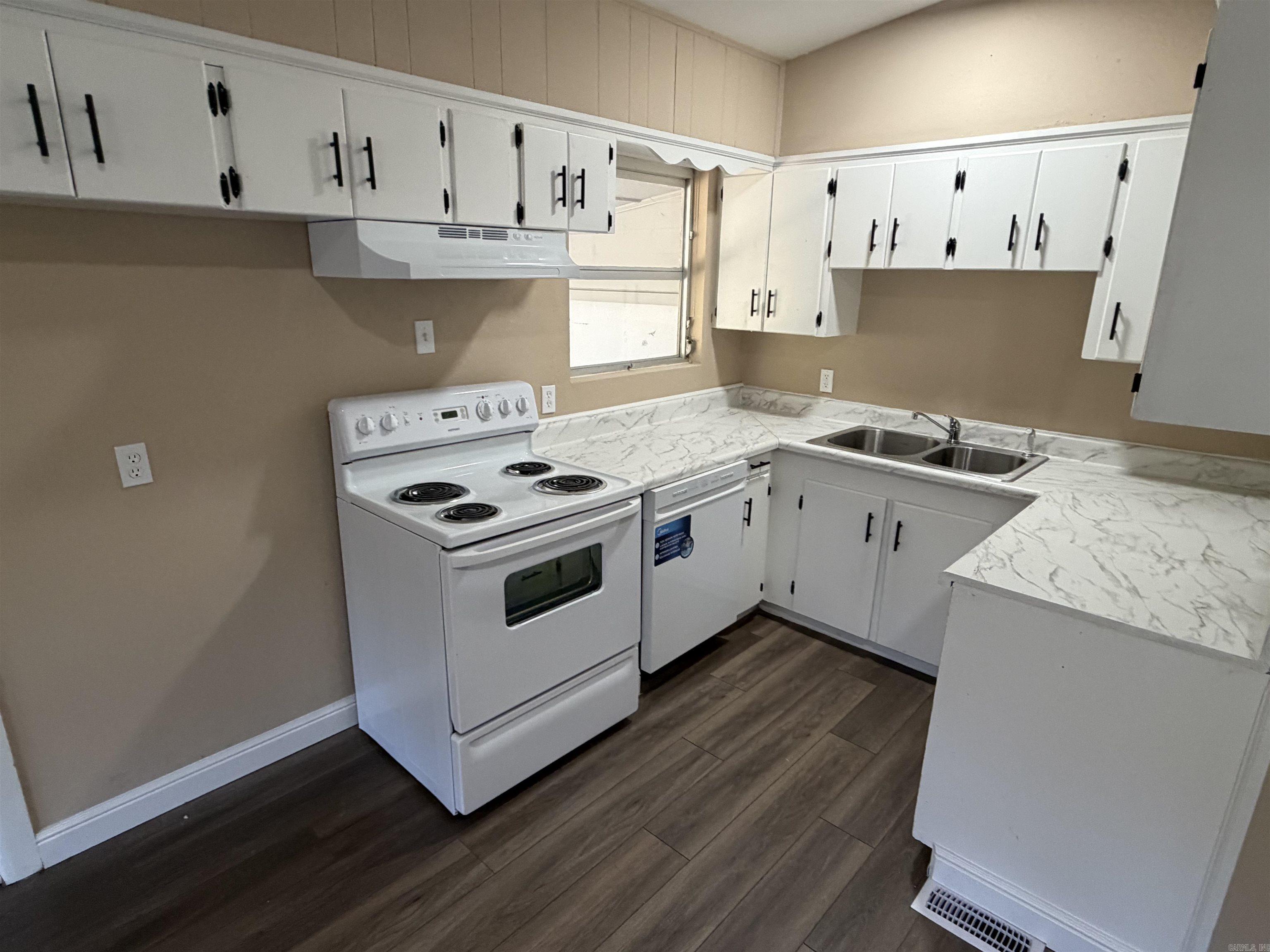 34 Belmont  Little Rock, AR