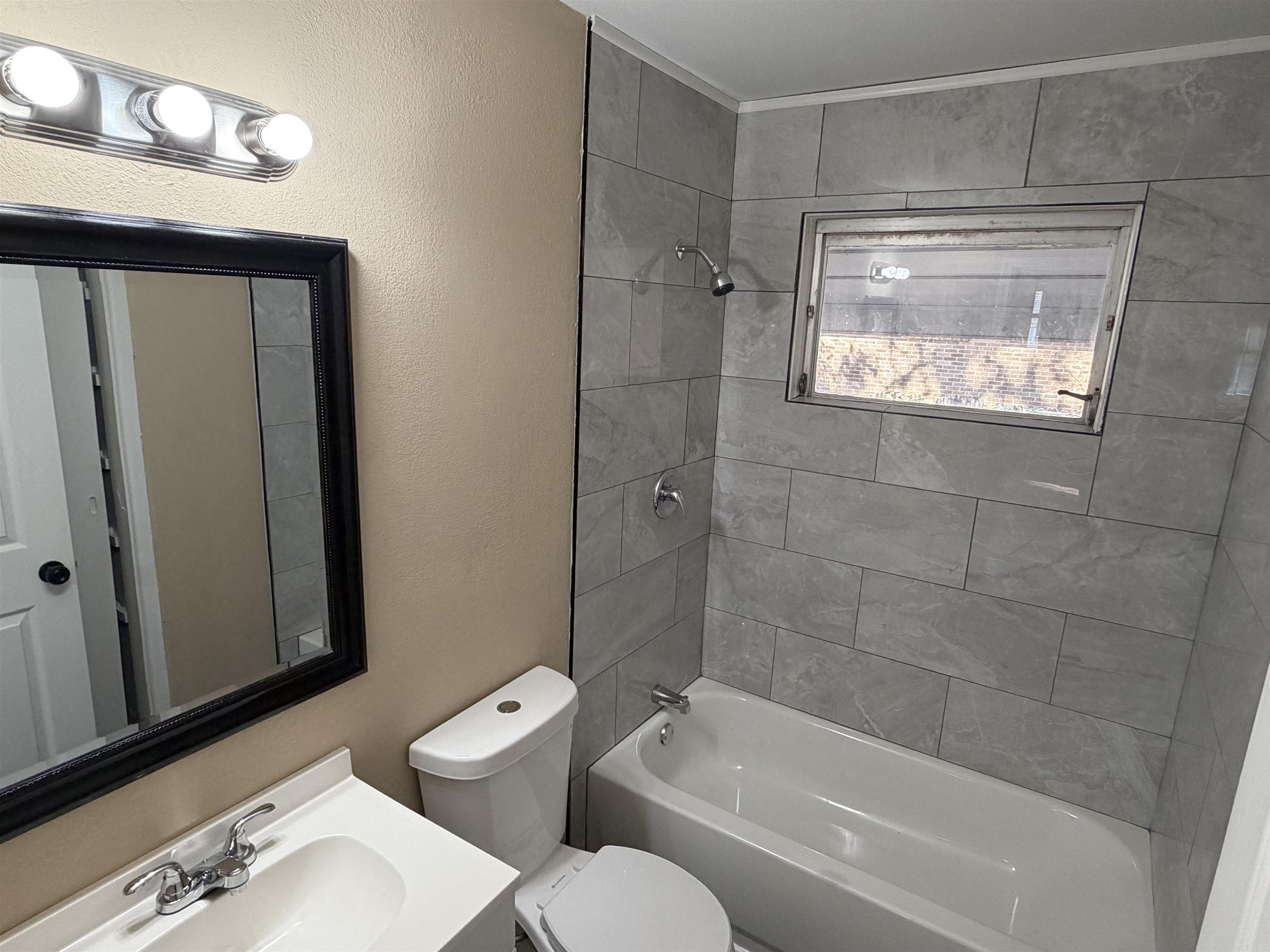 34 Belmont  Little Rock, AR