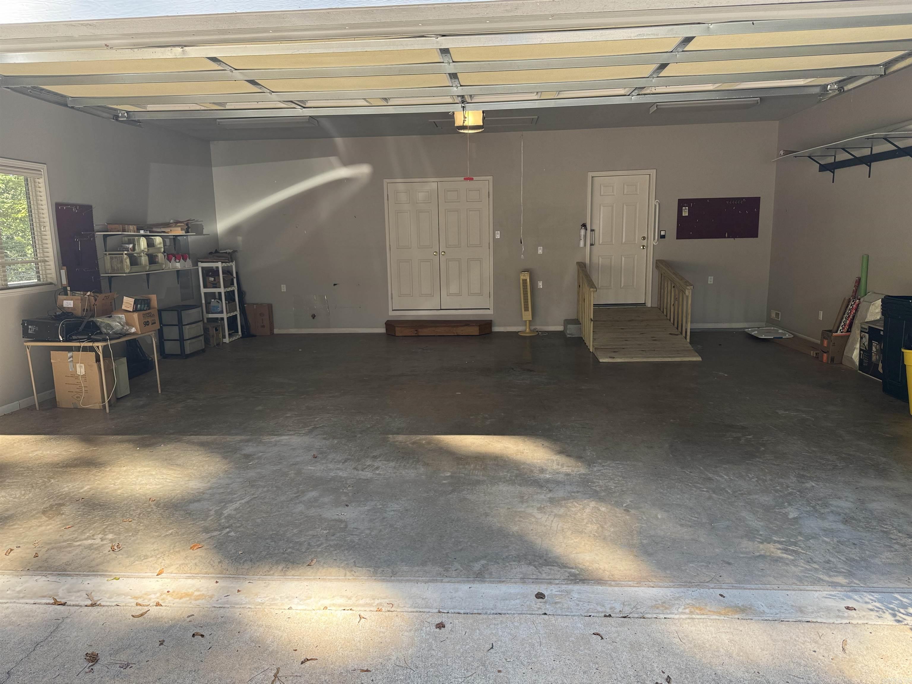 650 Davidson Circle Greers Ferry, AR 72067