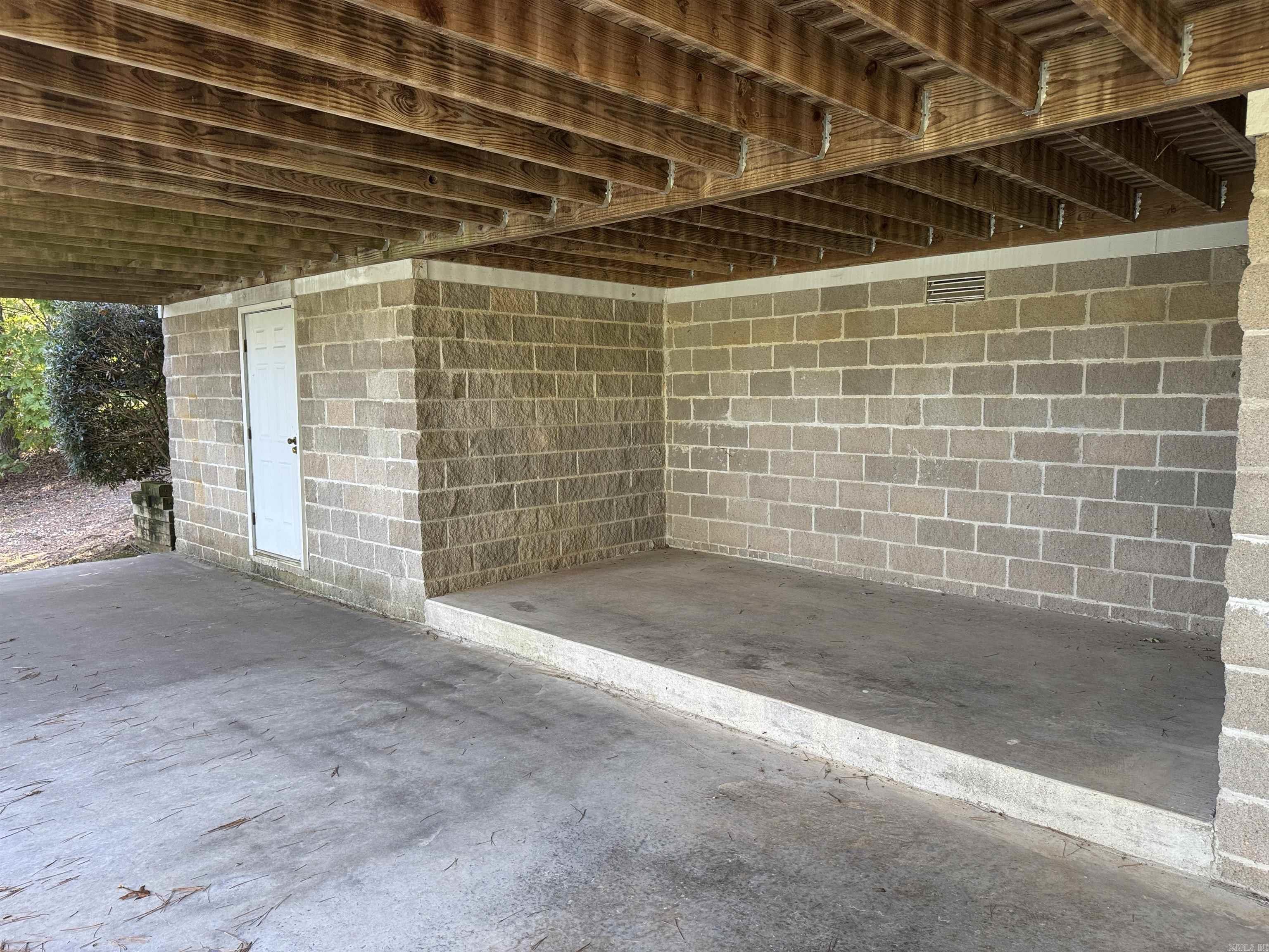 650 Davidson Circle Greers Ferry, AR 72067