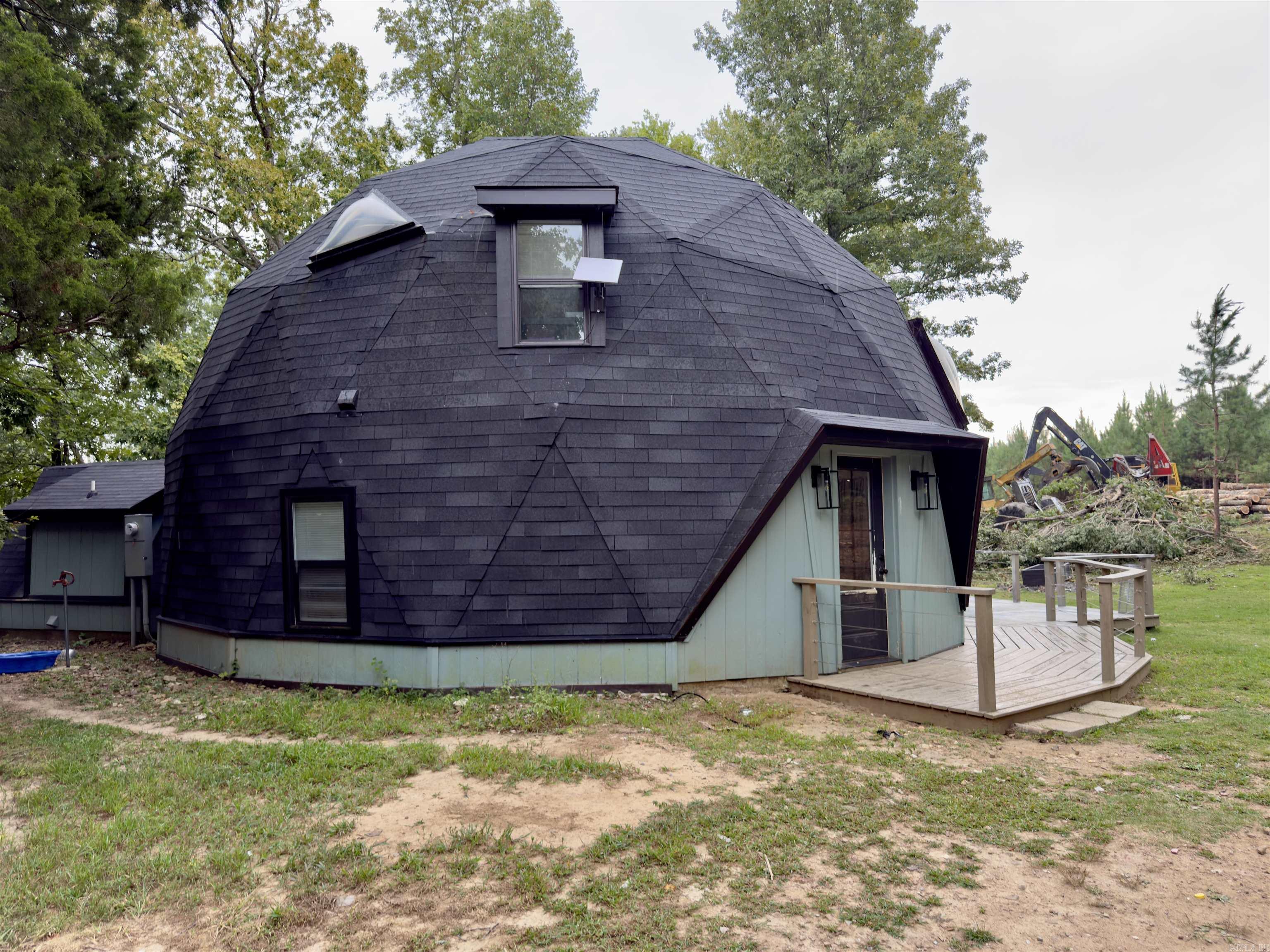 1130 Racket Ridge Road