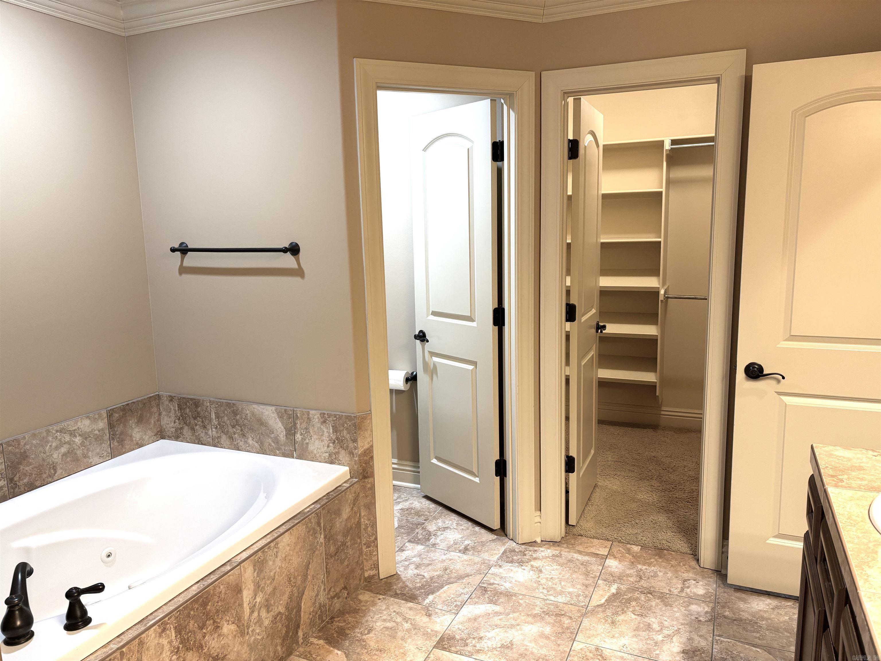 111 Adrienne Ct  Maumelle, AR