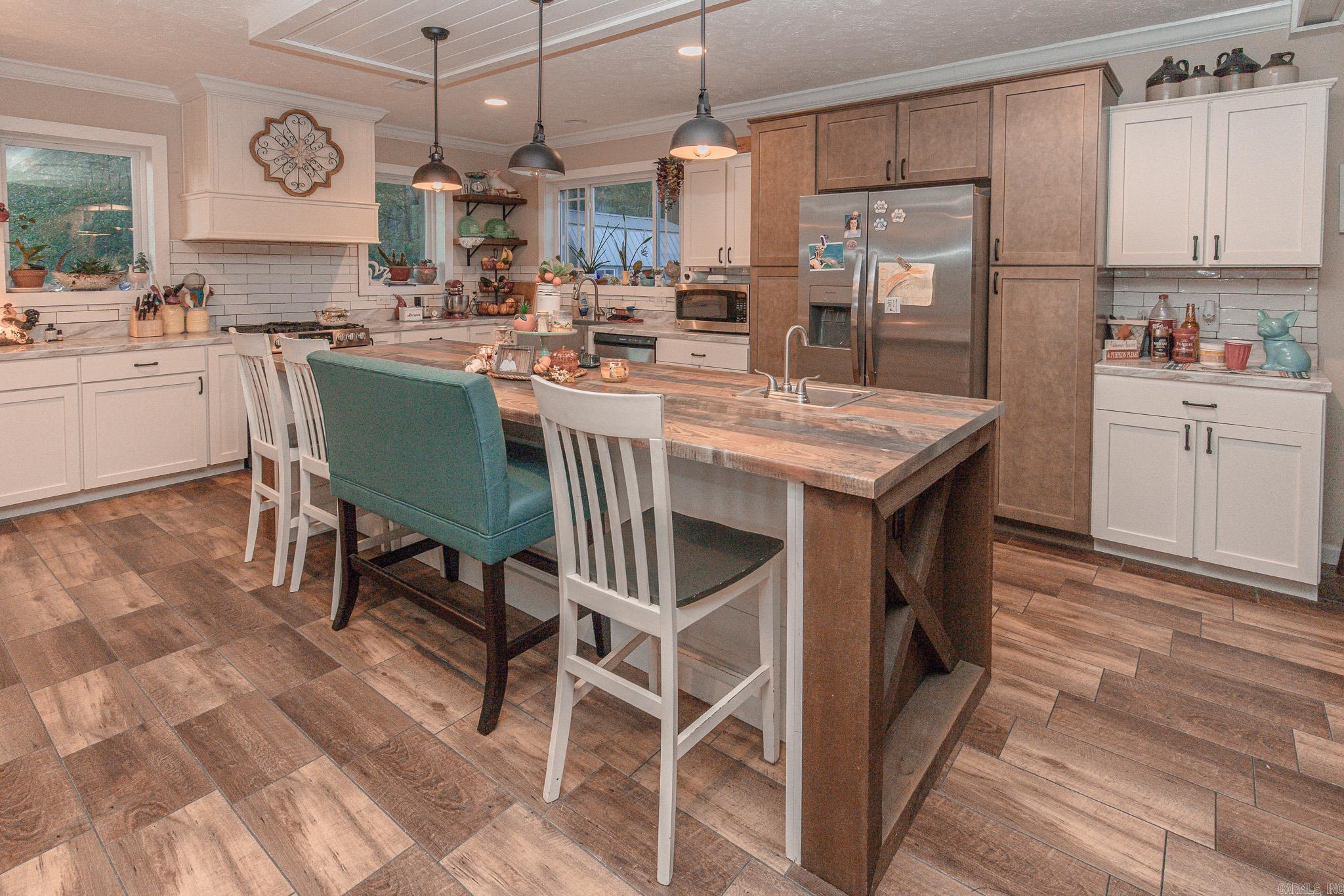 1310 skyline  Sheridan, AR