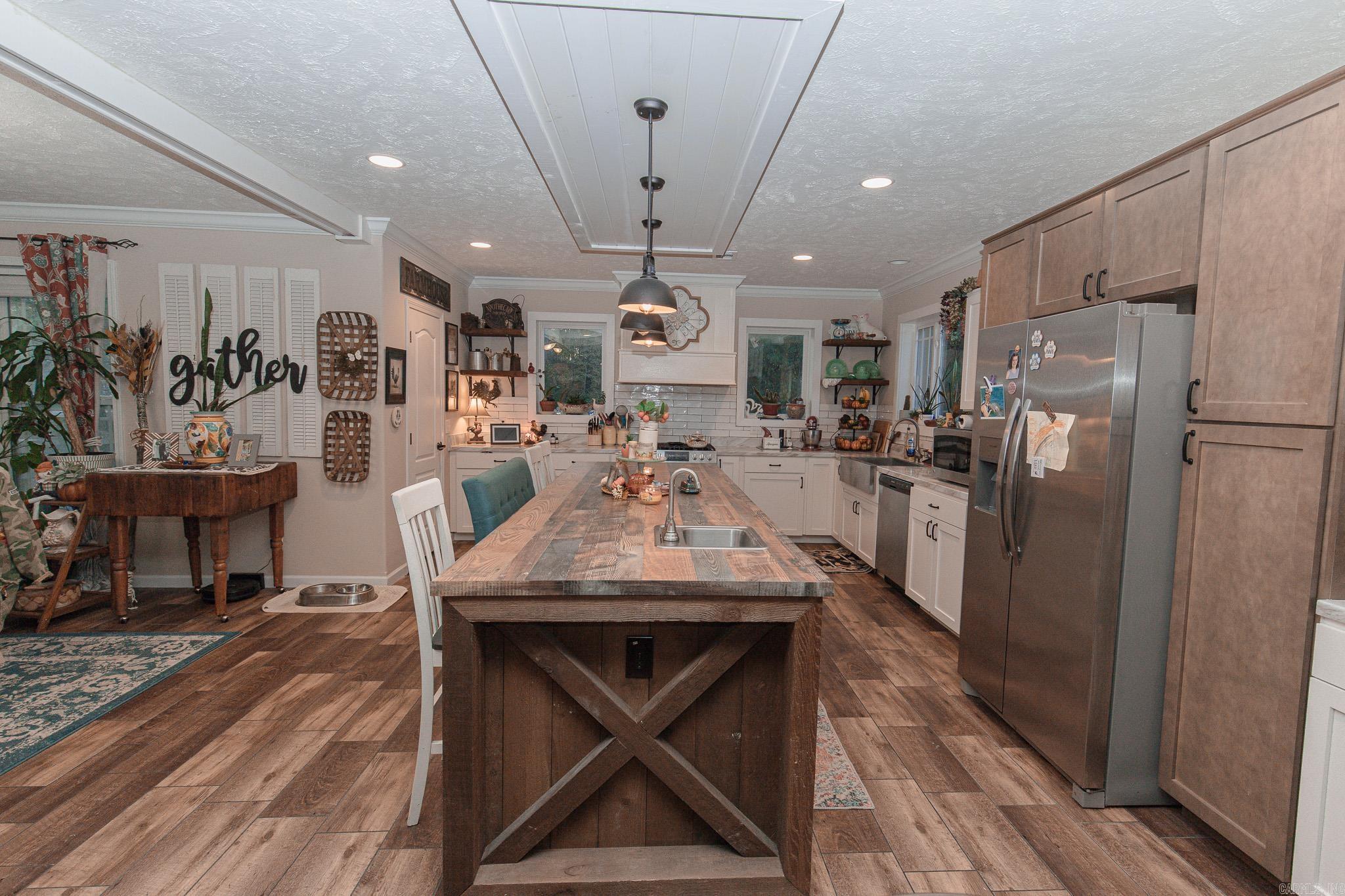 1310 skyline  Sheridan, AR