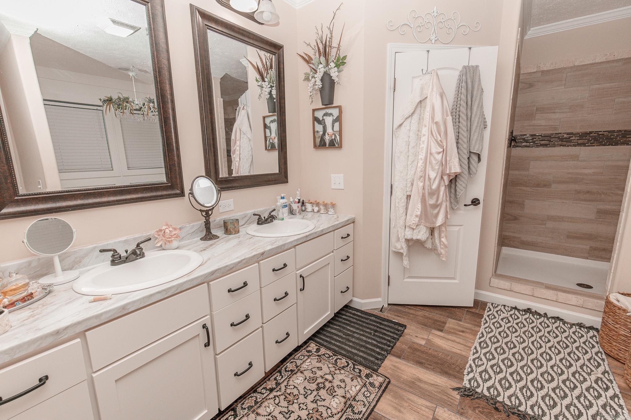 1310 skyline  Sheridan, AR