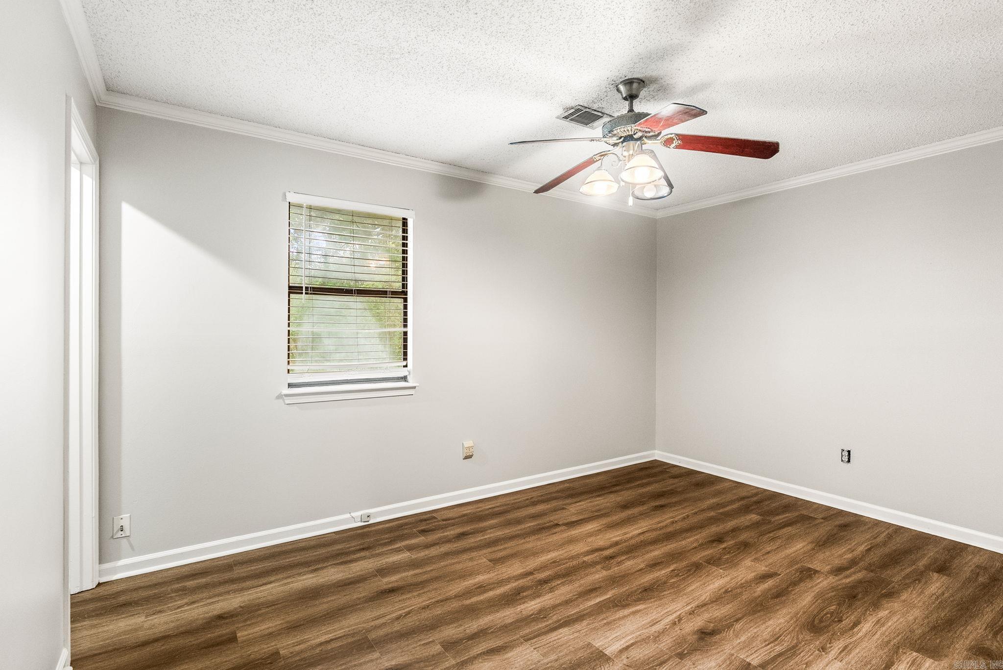 19 Oak Forest  Maumelle, AR