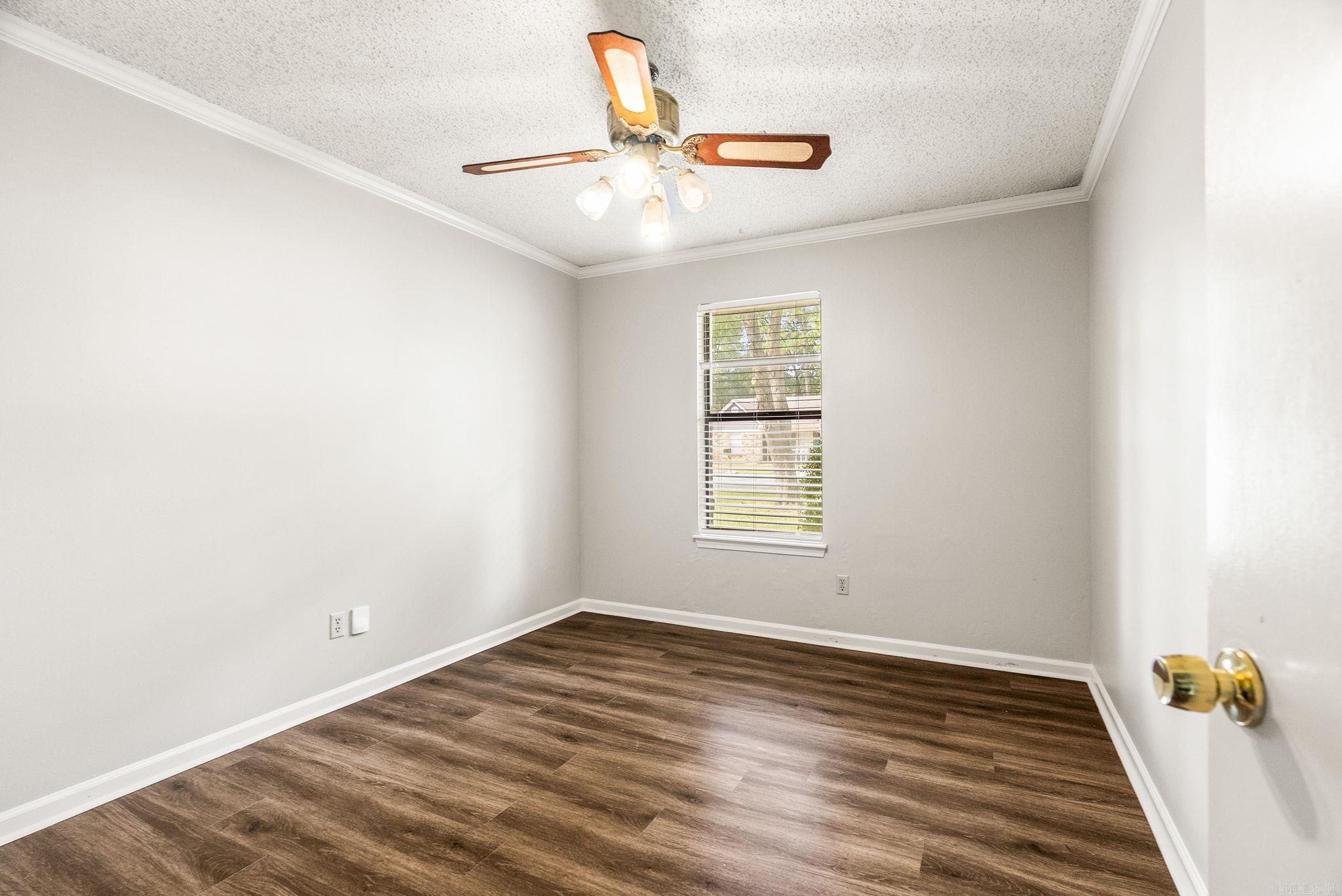 19 Oak Forest  Maumelle, AR