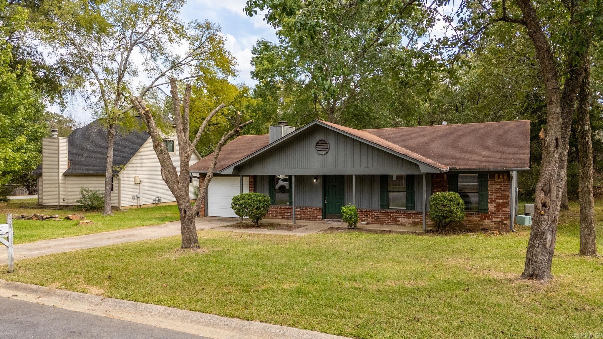 19 Oak Forest  Maumelle, AR