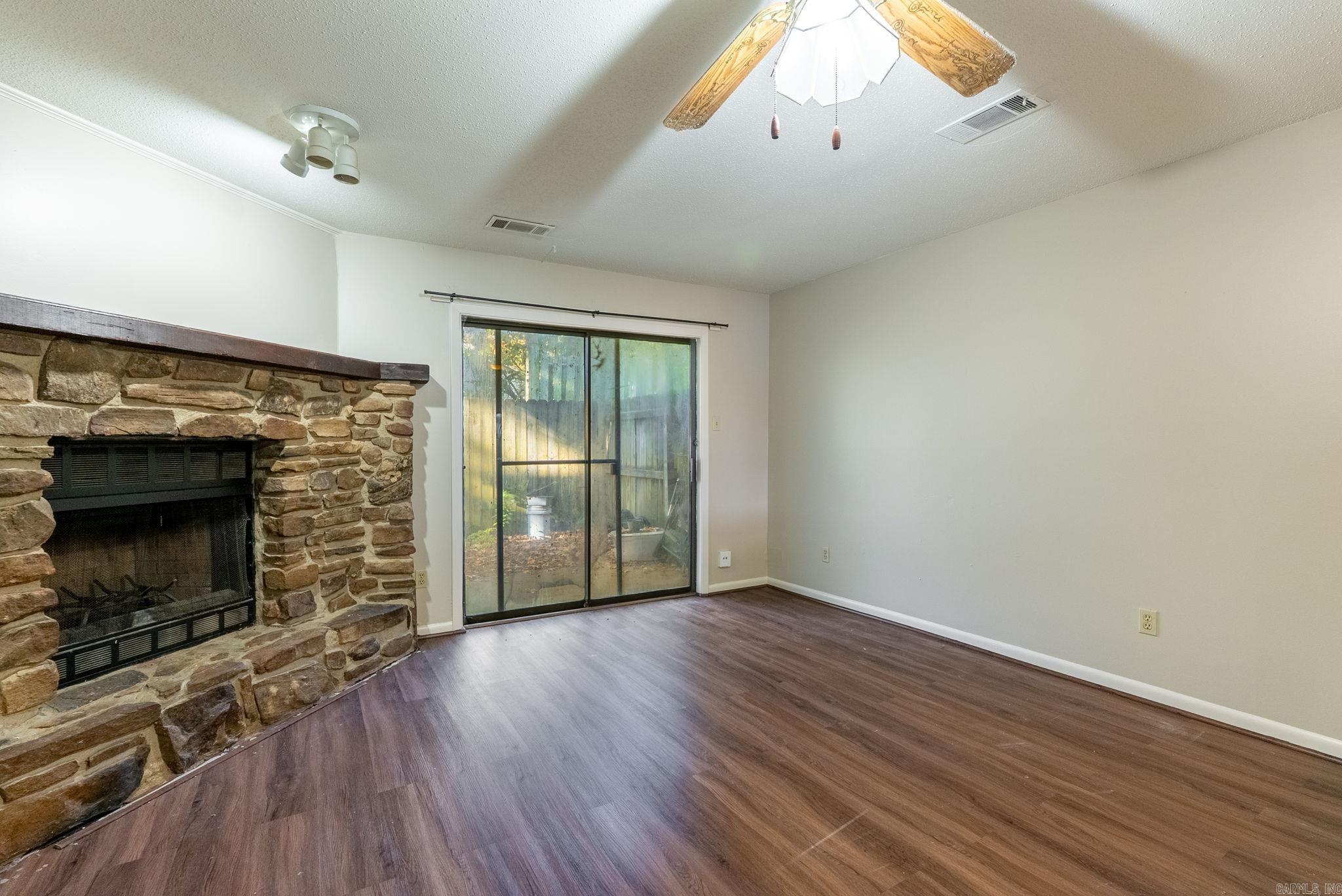 34 Edgehill  Maumelle, AR