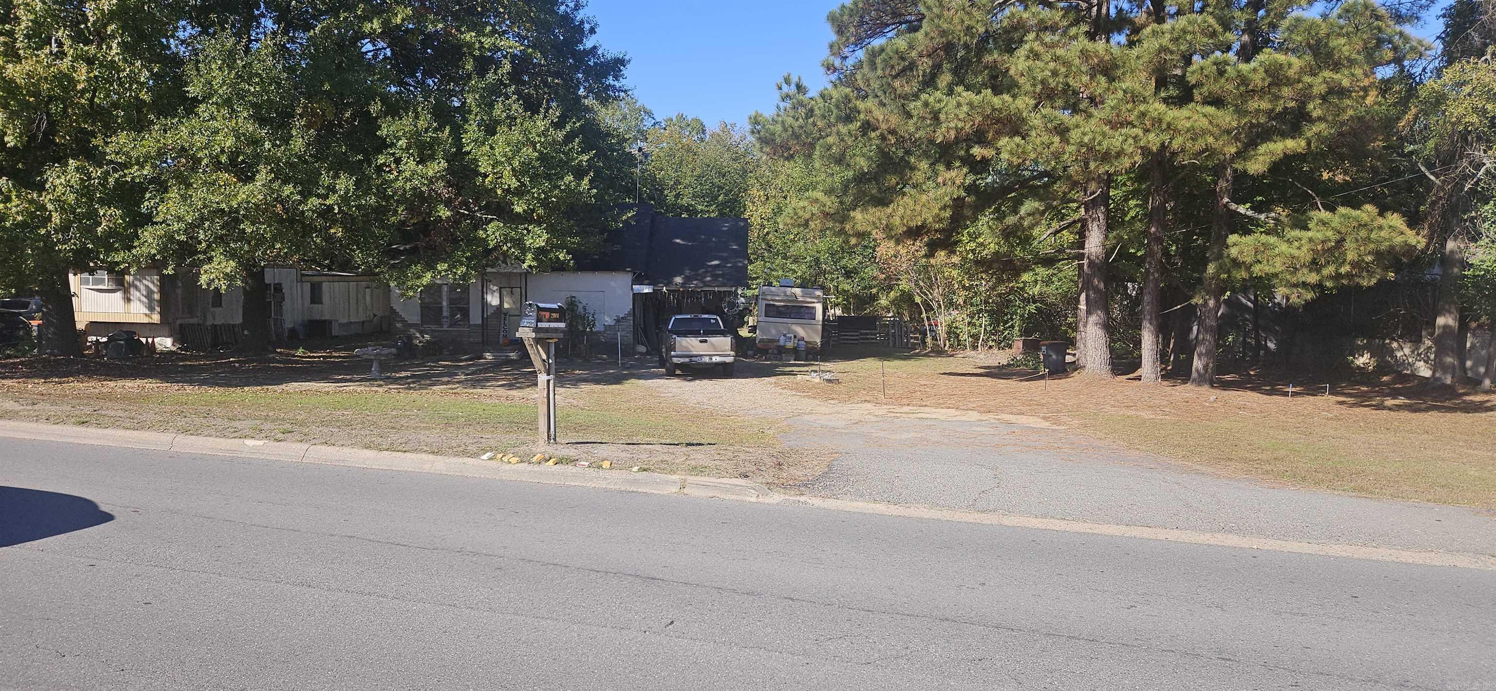 2806 S Camden  Pine Bluff, AR