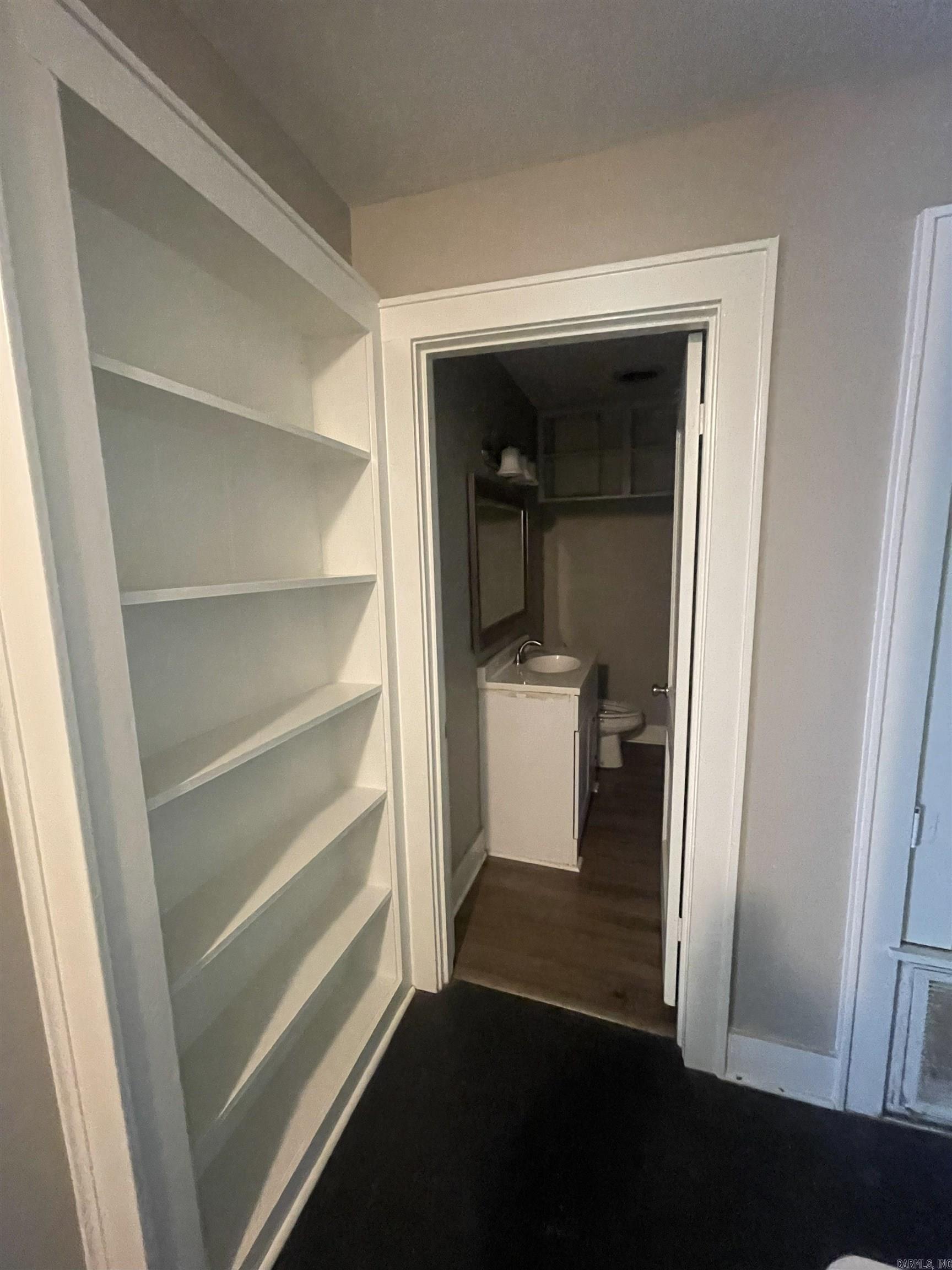 1834 Johnston Conway, AR 72034